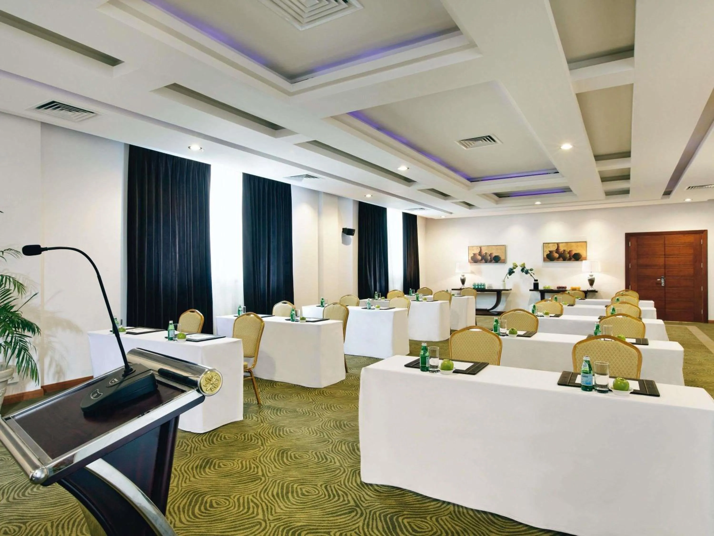 Meeting/conference room in Movenpick Waterpark Resort & Spa Soma Bay