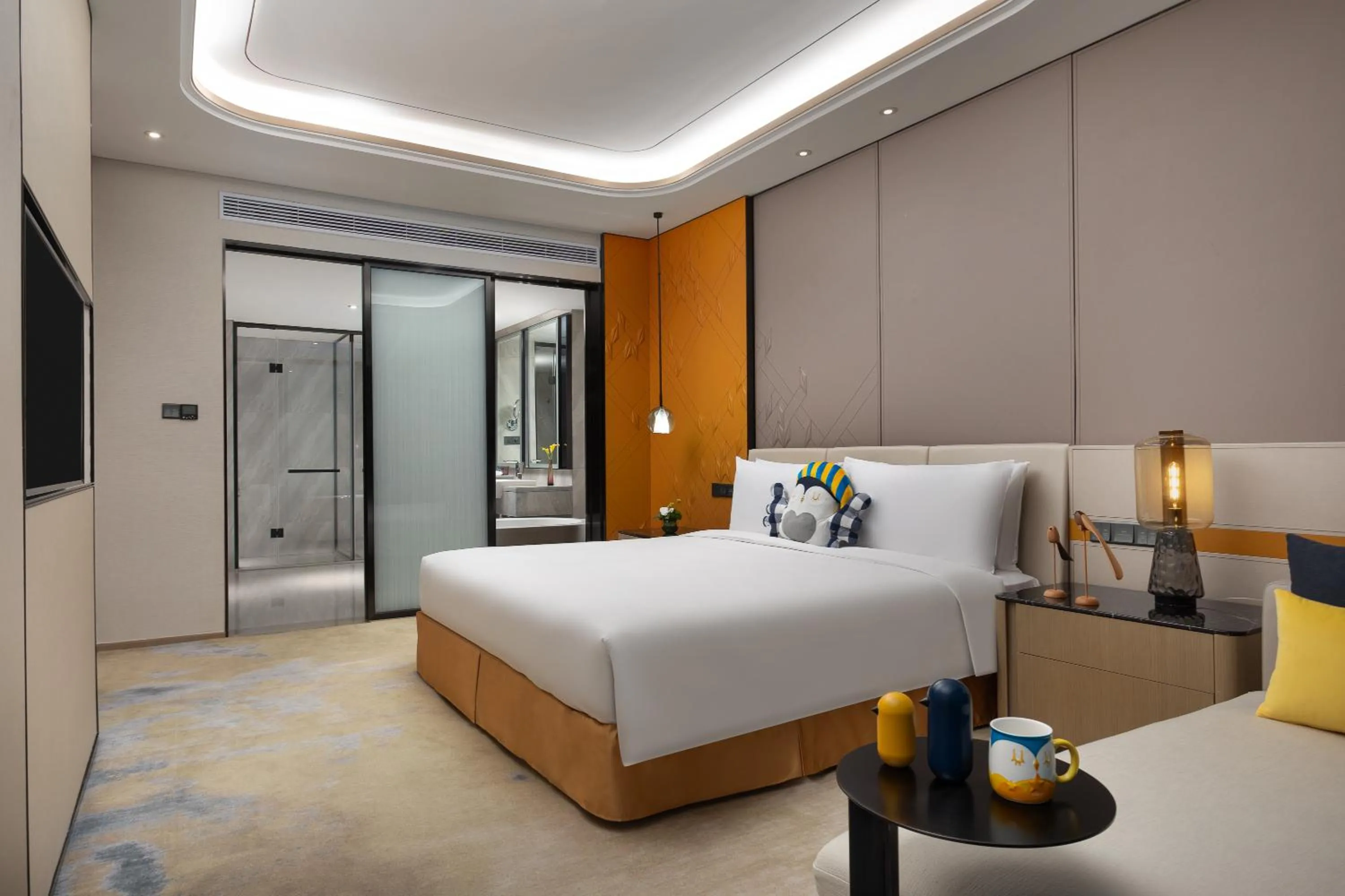 Bed in voco Shanghai Hongqiao Hub by IHG