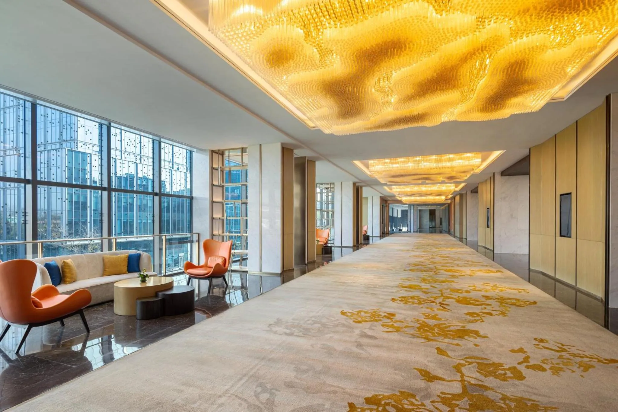Meeting/conference room in voco Shanghai Hongqiao Hub by IHG