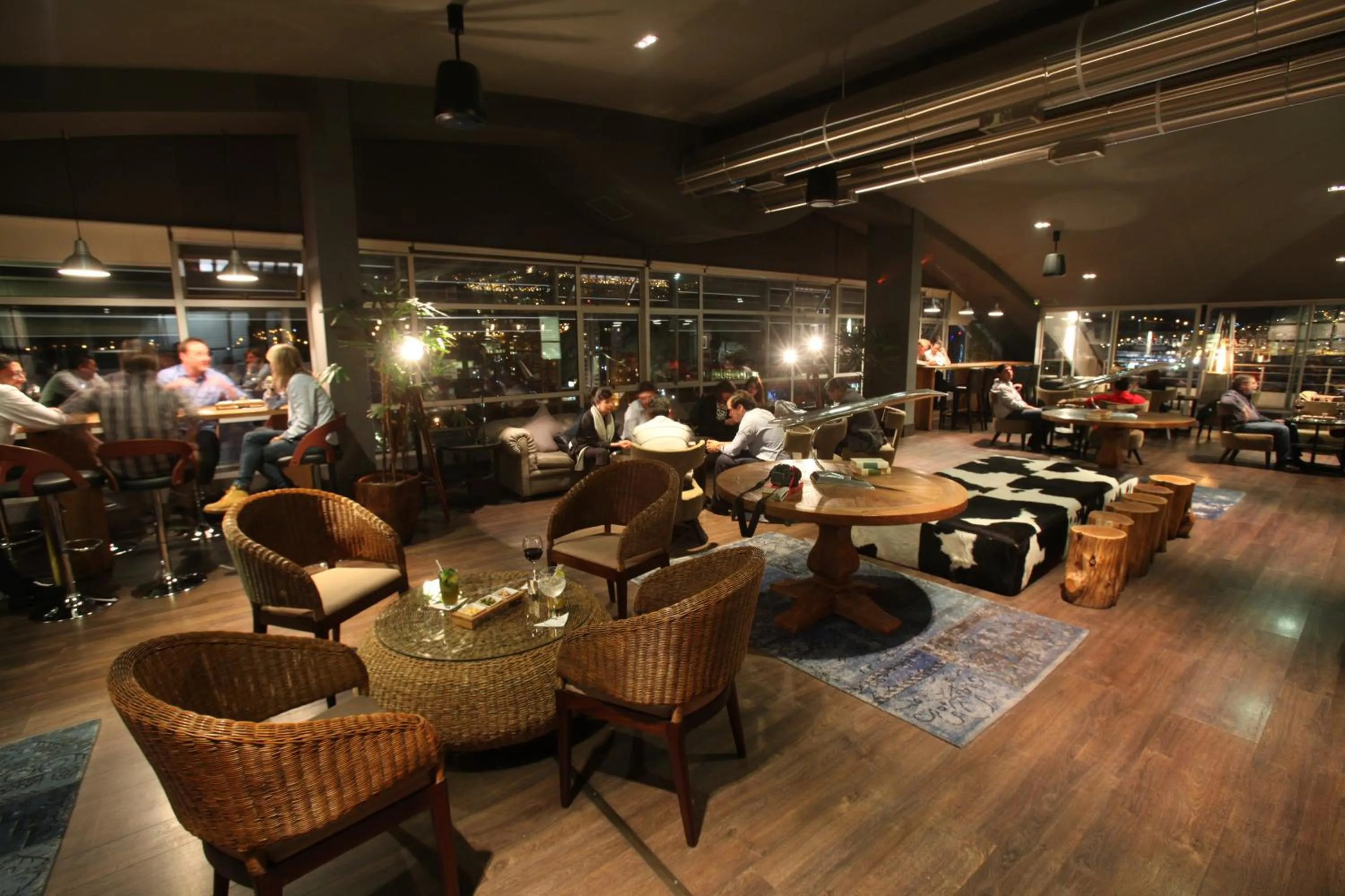 Restaurant/places to eat in Casa Grande Hotel