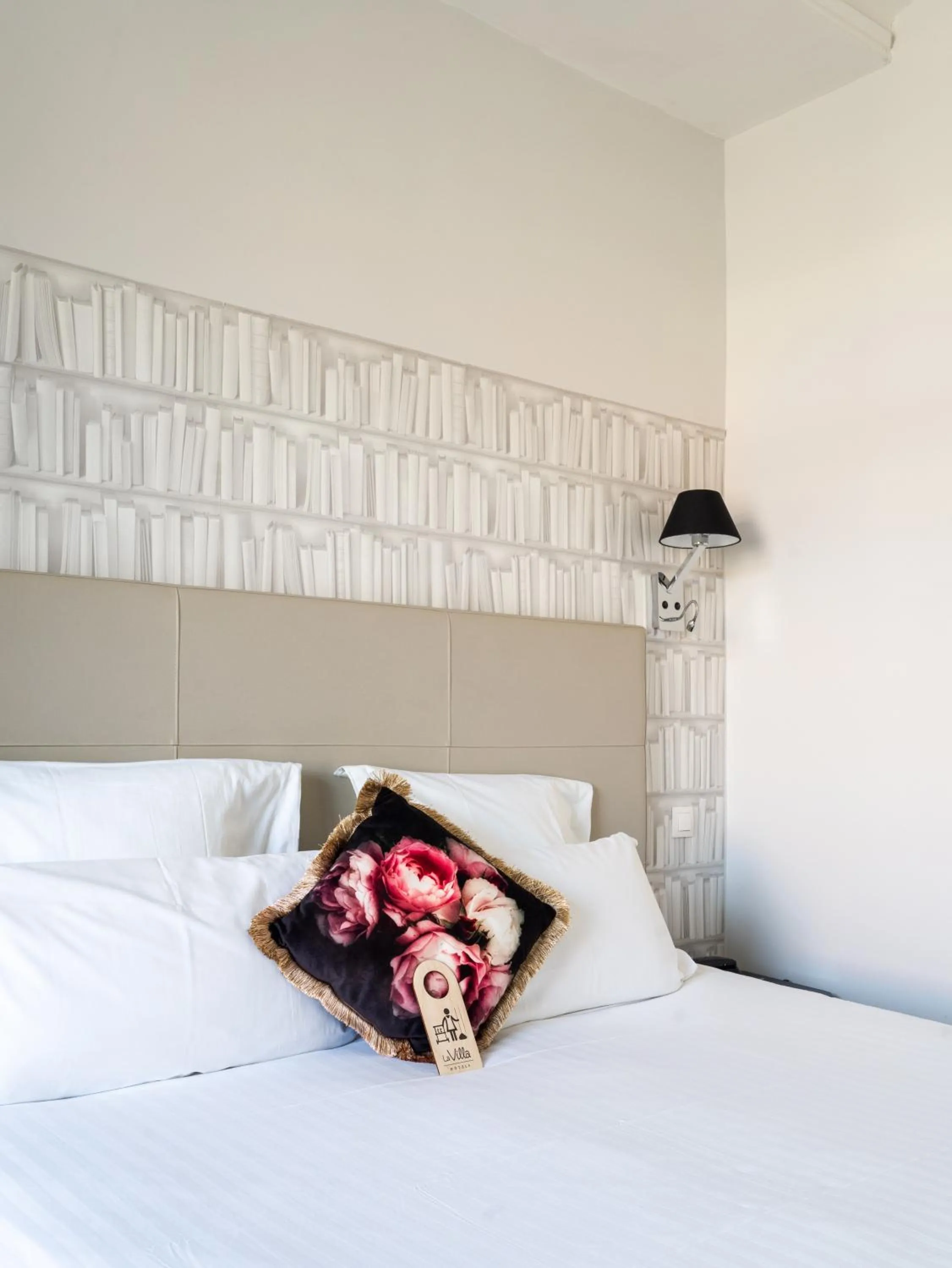 Bed in Hotel La Villa Nice Victor Hugo