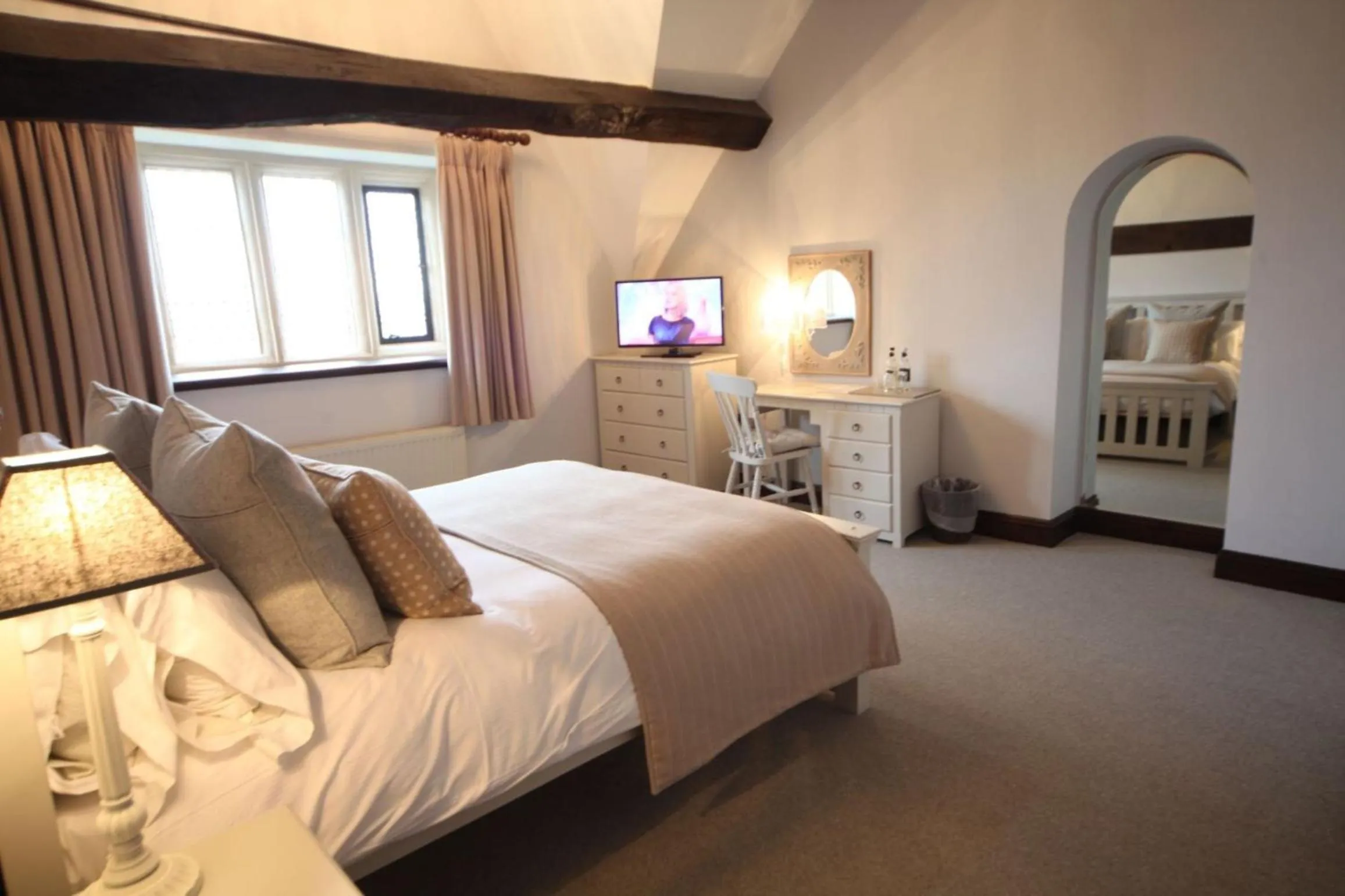 Day, Bed in Weston Hall