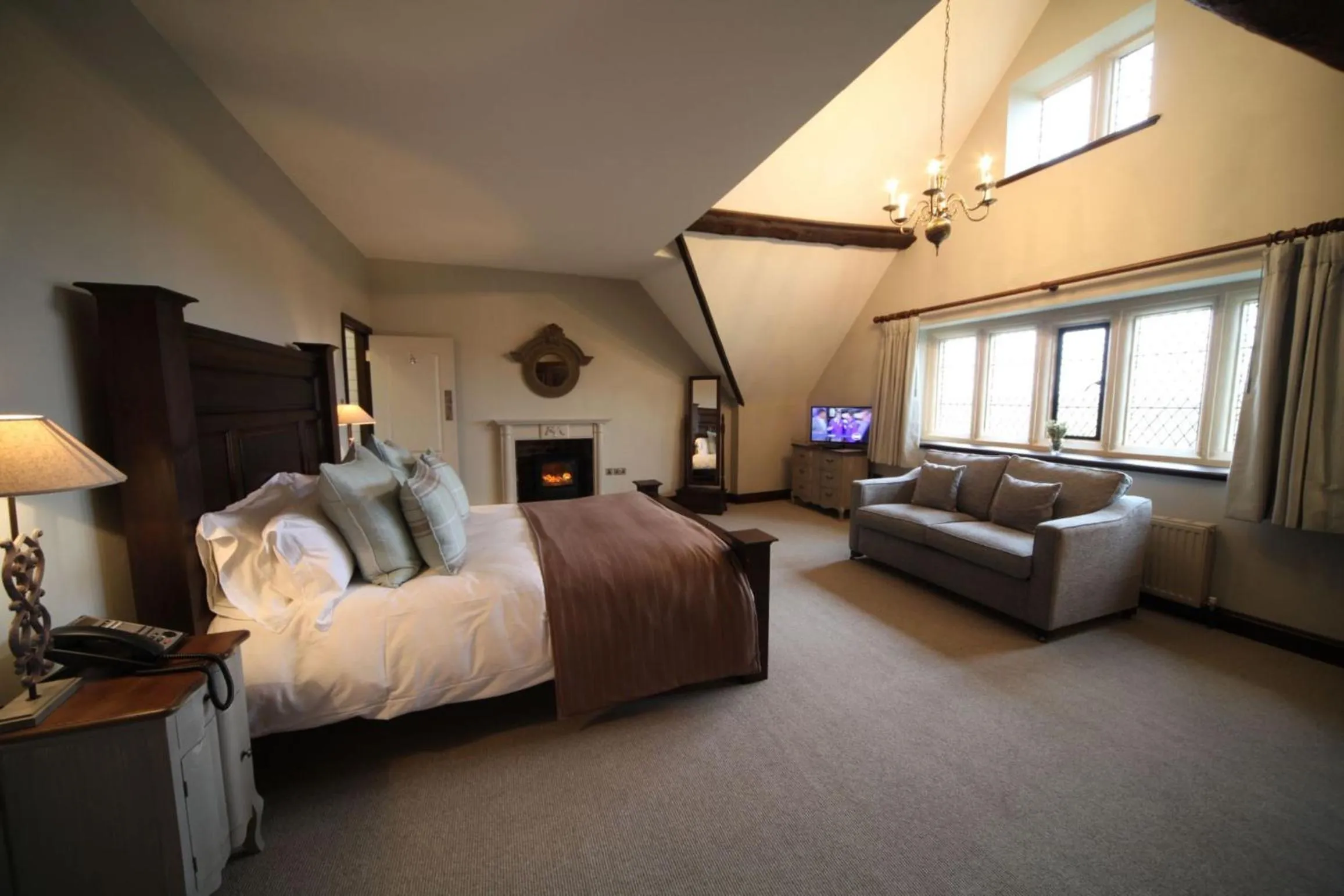 Day, Bed in Weston Hall