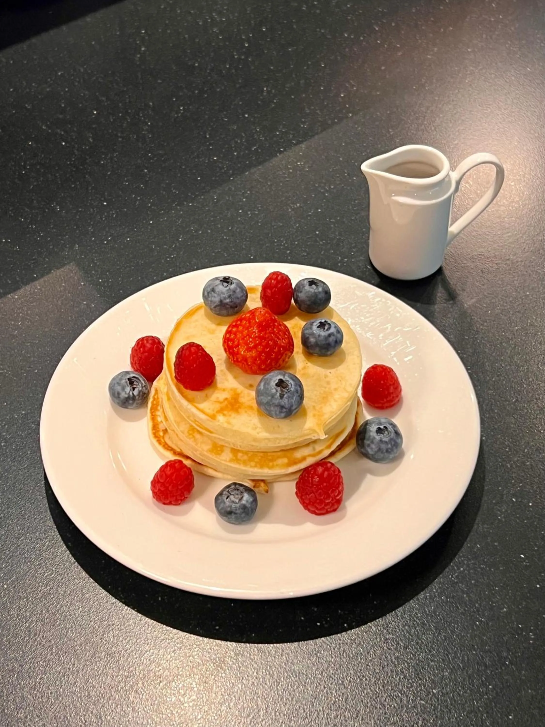 Breakfast in Be Place Adult Friendly Hotel