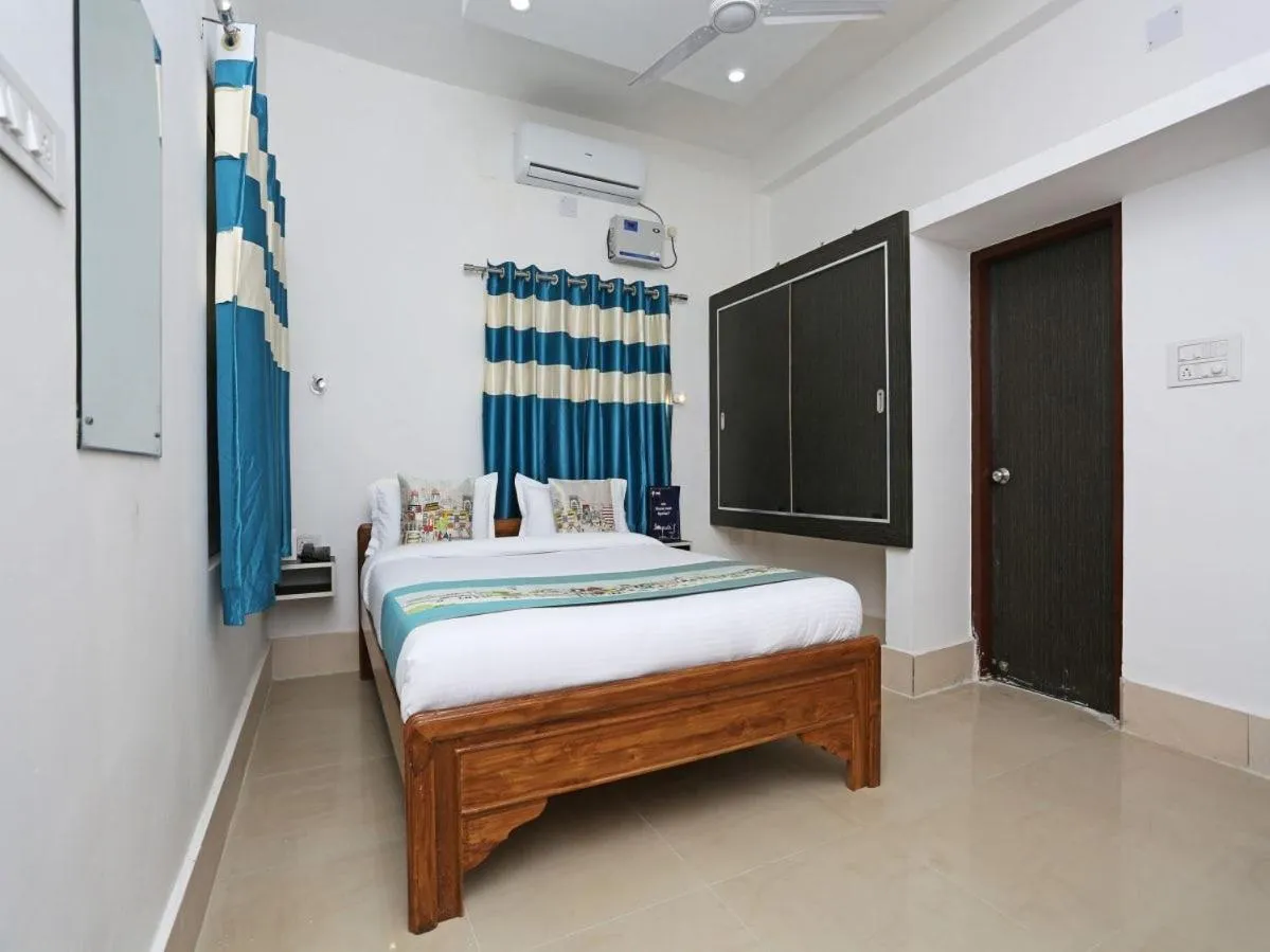 Bed in Ratna Resort near Bhubaneswar Airport