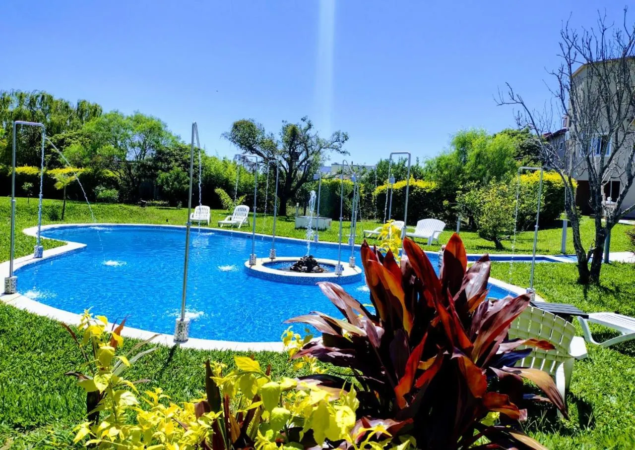 Swimming pool in Club Valle Termal Resort