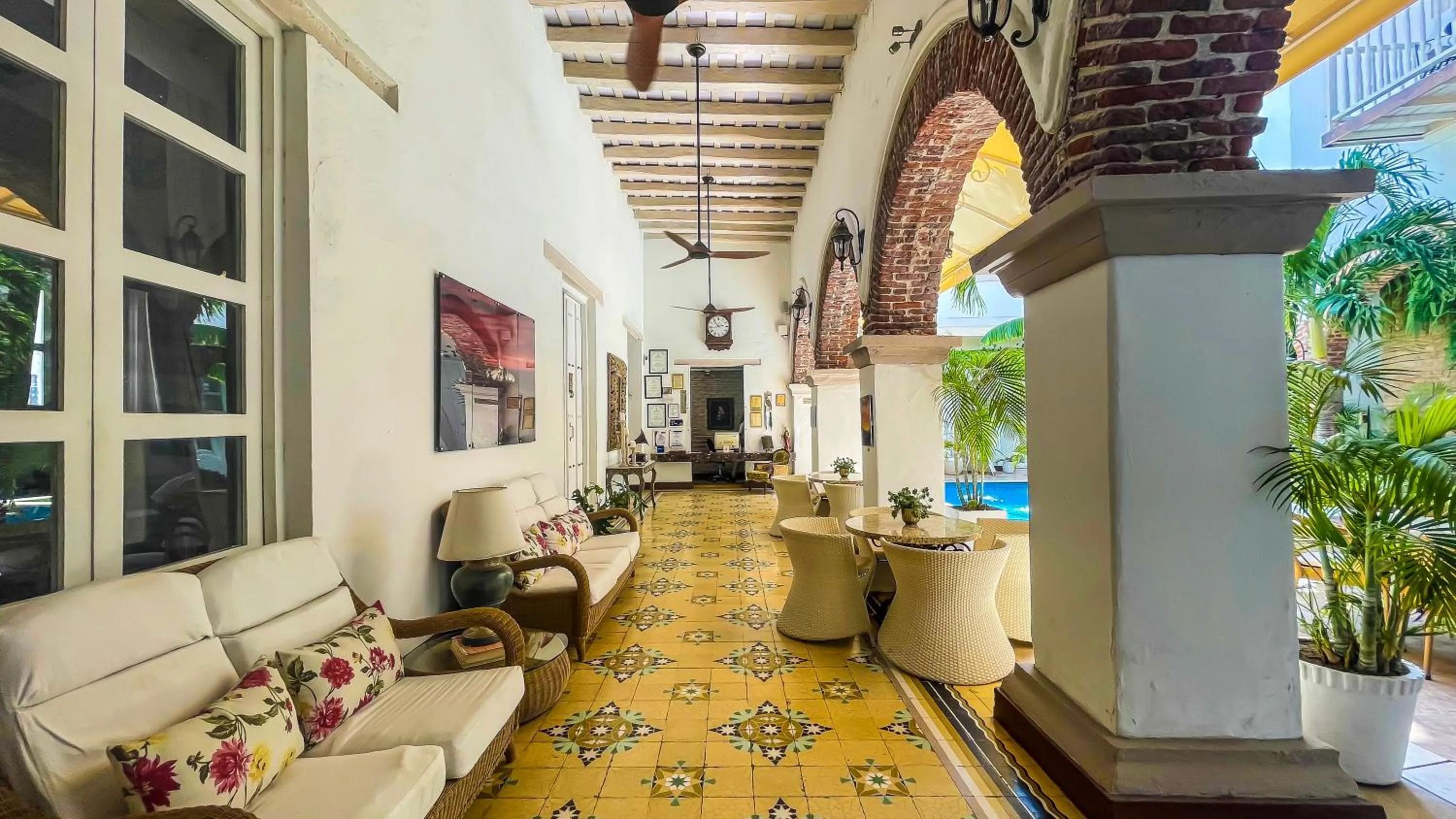 Property building in Hotel Boutique Don Pepe