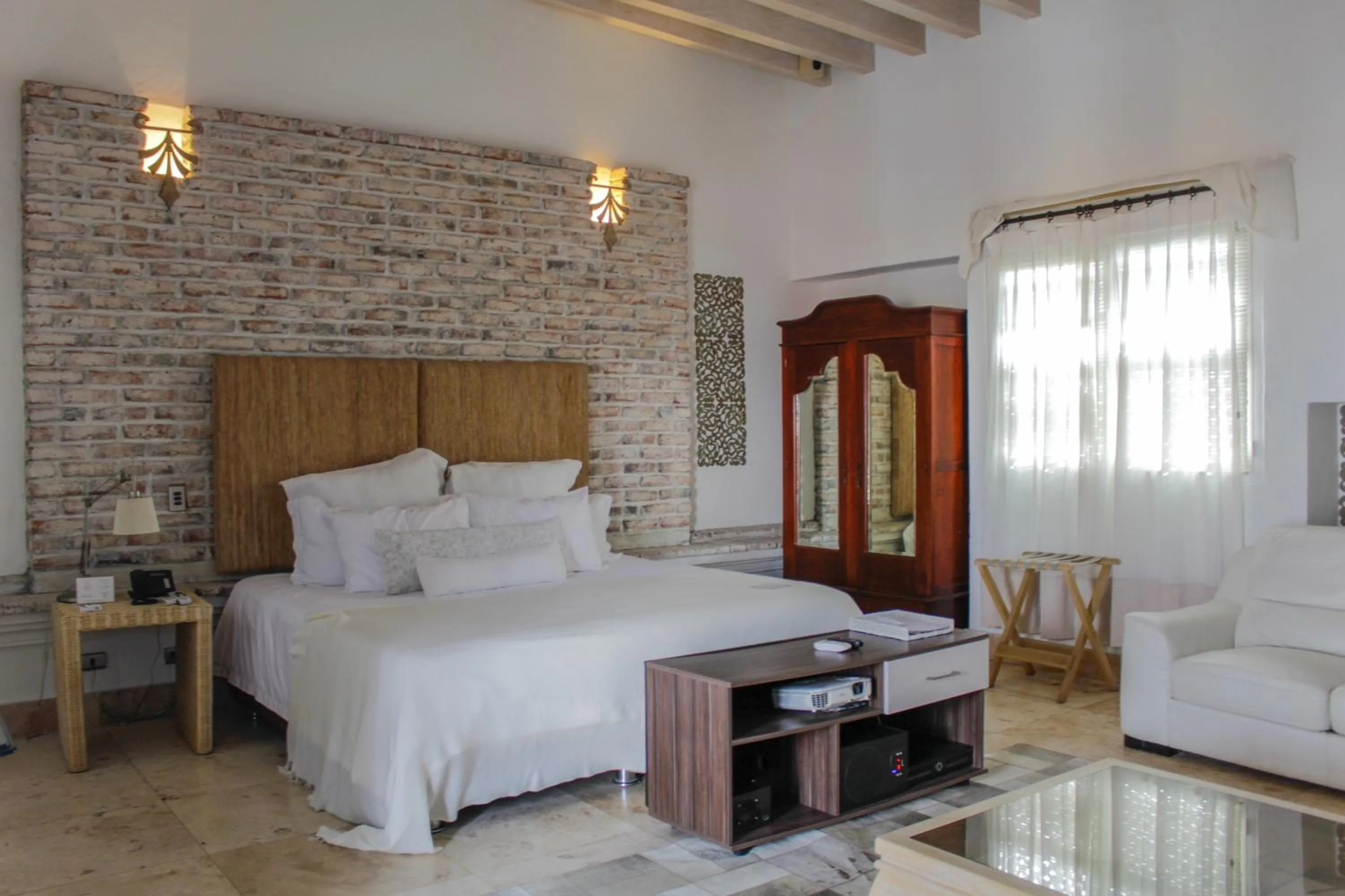 Photo of the whole room, Bed in Hotel Boutique Don Pepe