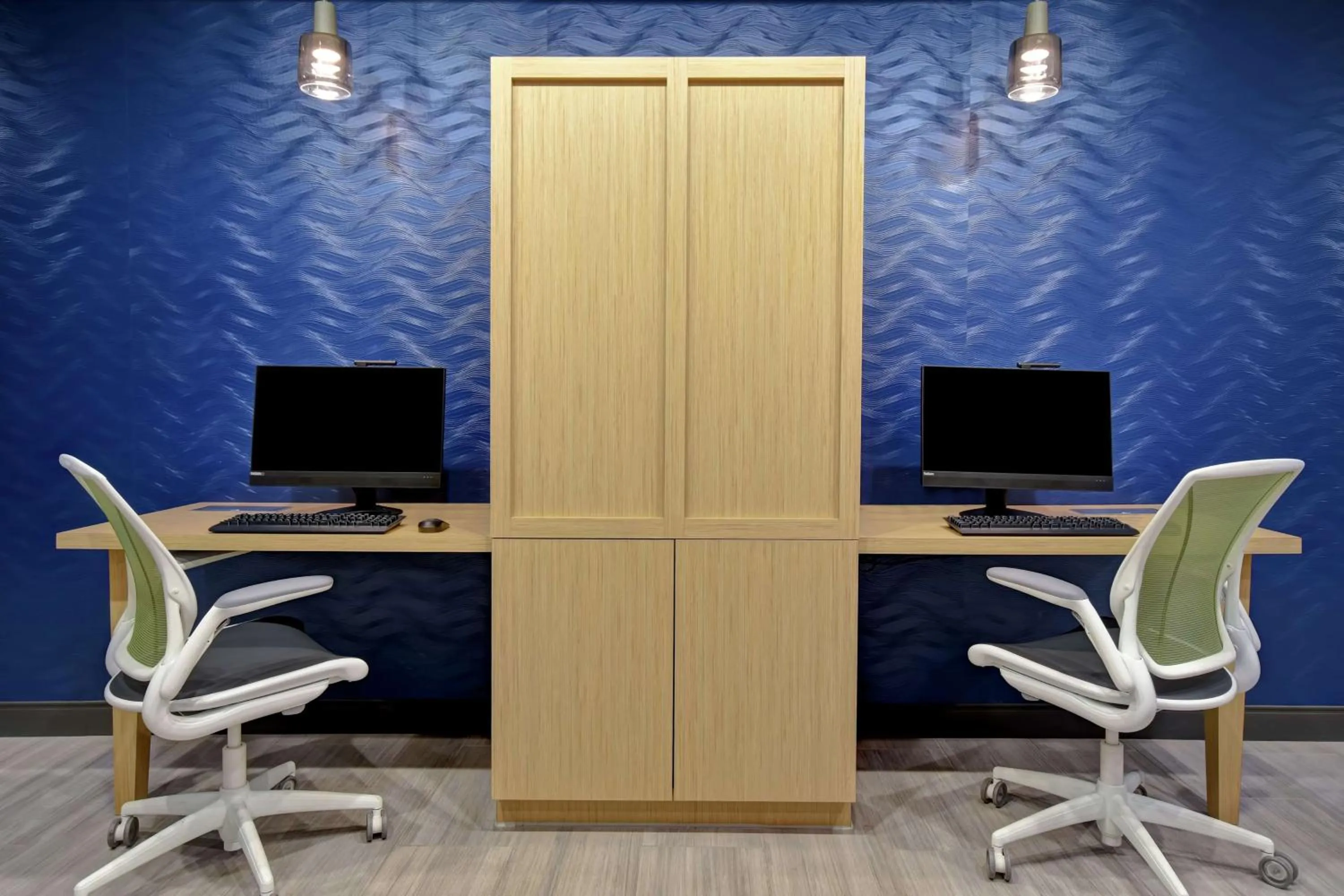 Business facilities in Home2 Suites By Hilton Taylor Detroit