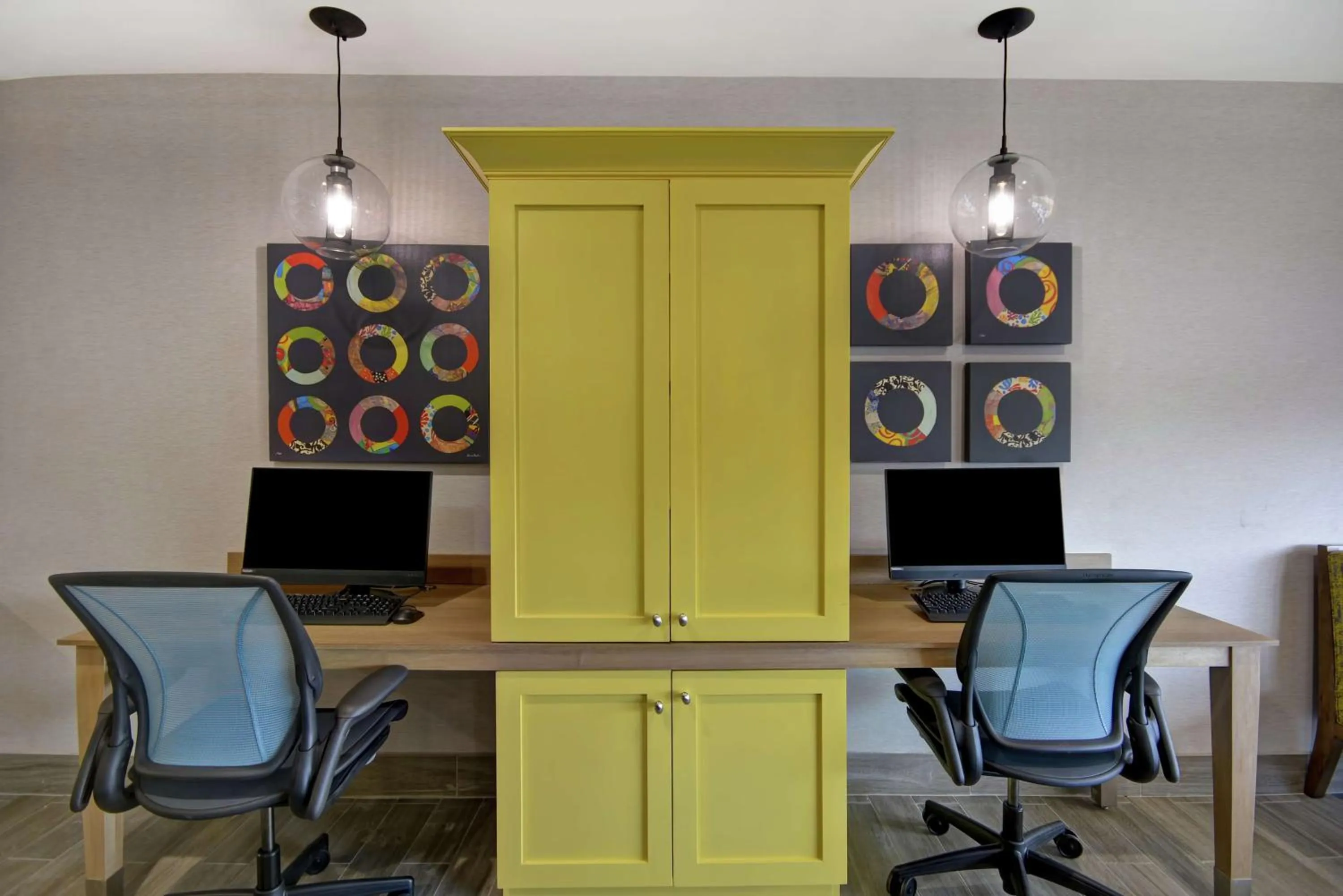 Business facilities in Home2 Suites By Hilton Grand Rapids North