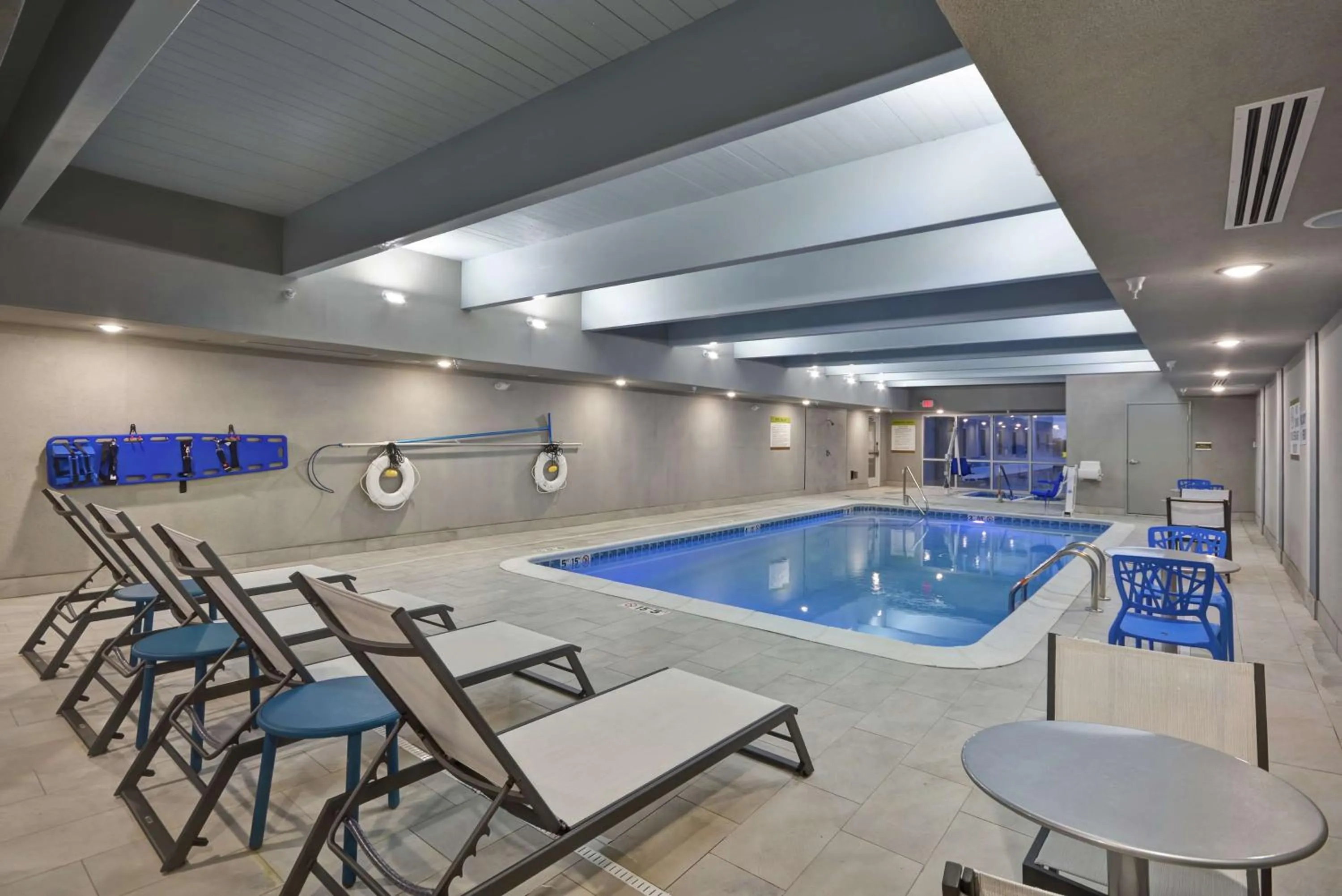 Pool view in Home2 Suites By Hilton Grand Rapids North