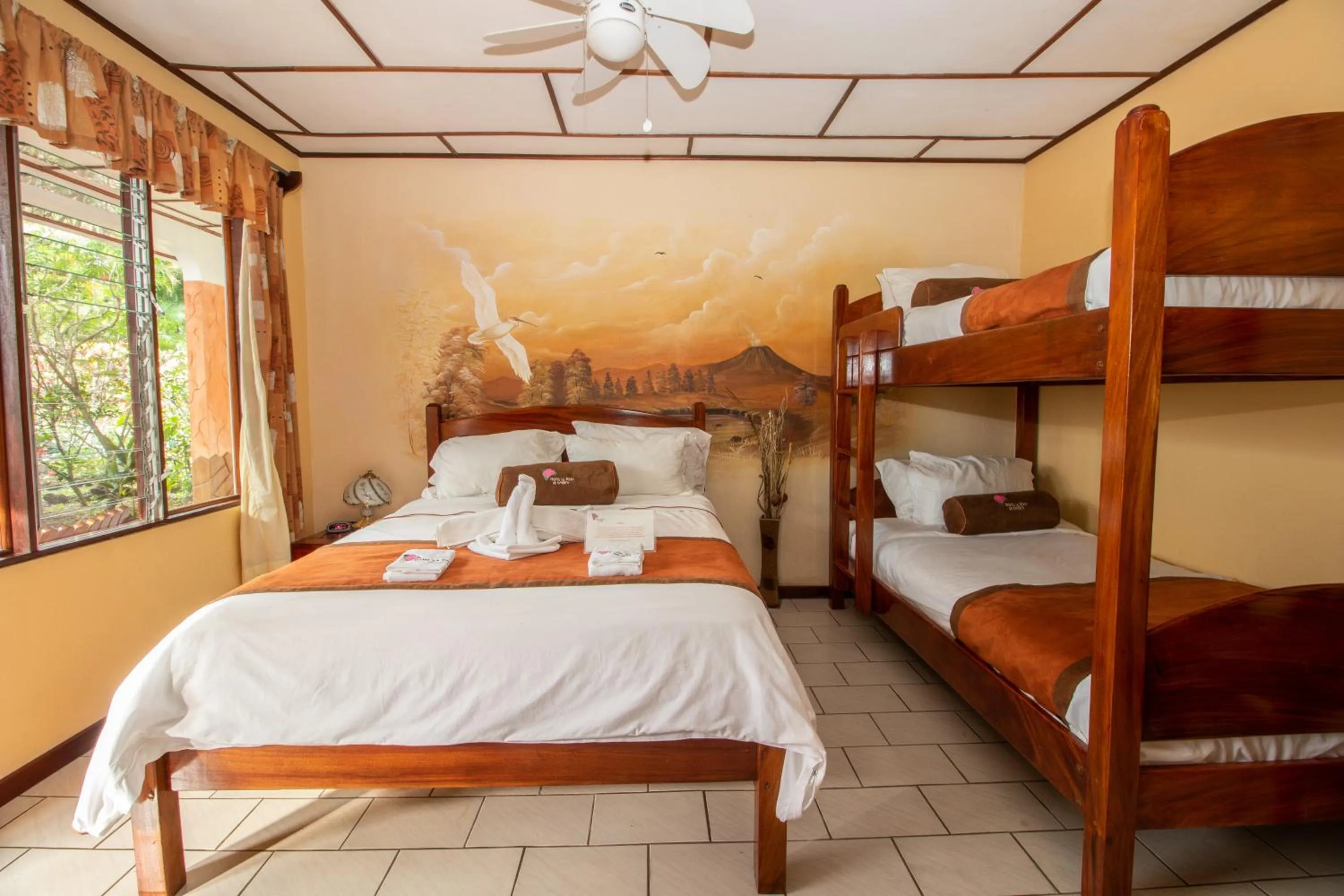 bunk bed, Bed in Hotel La Rosa de America