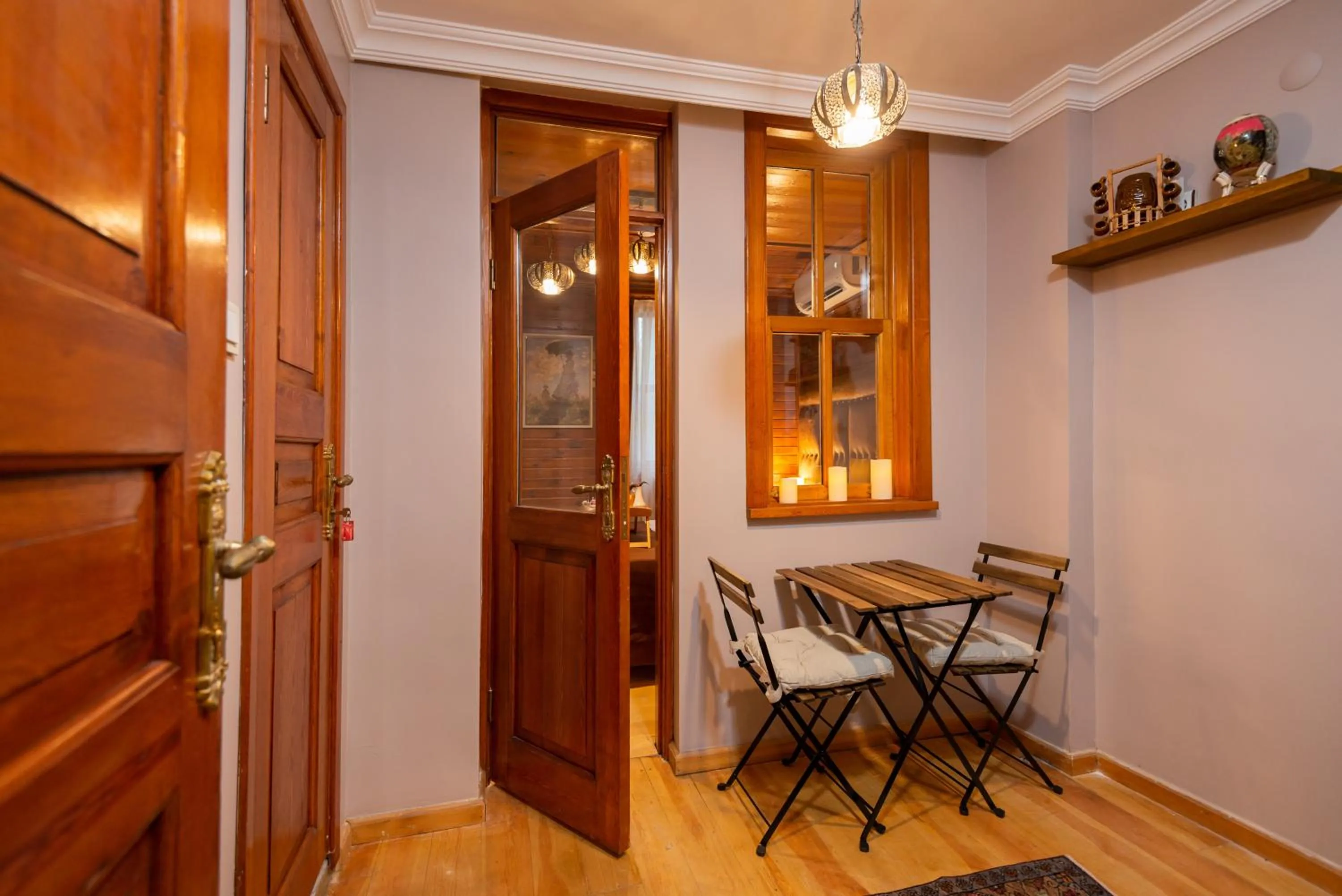 Seating area in Wonder Wood Hotel