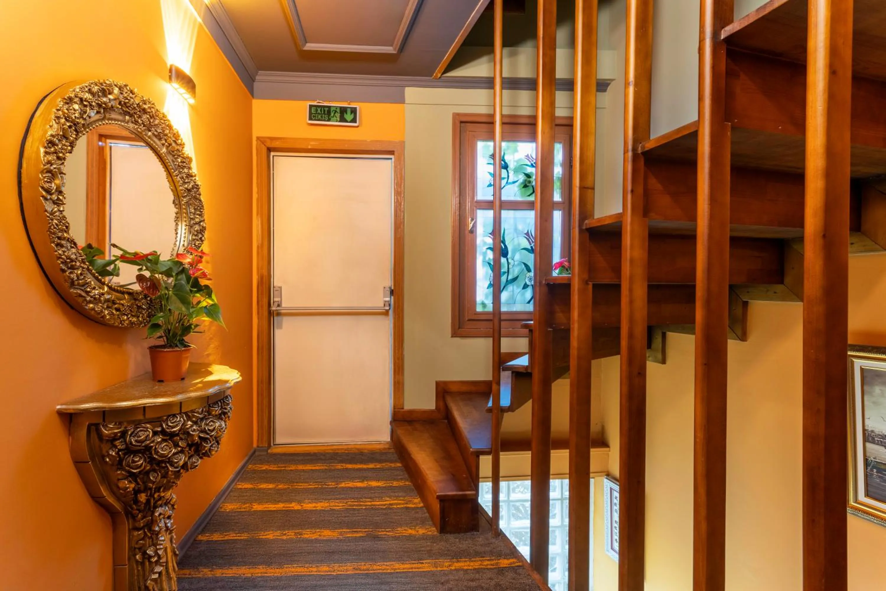 Floor plan in Wonder Wood Hotel