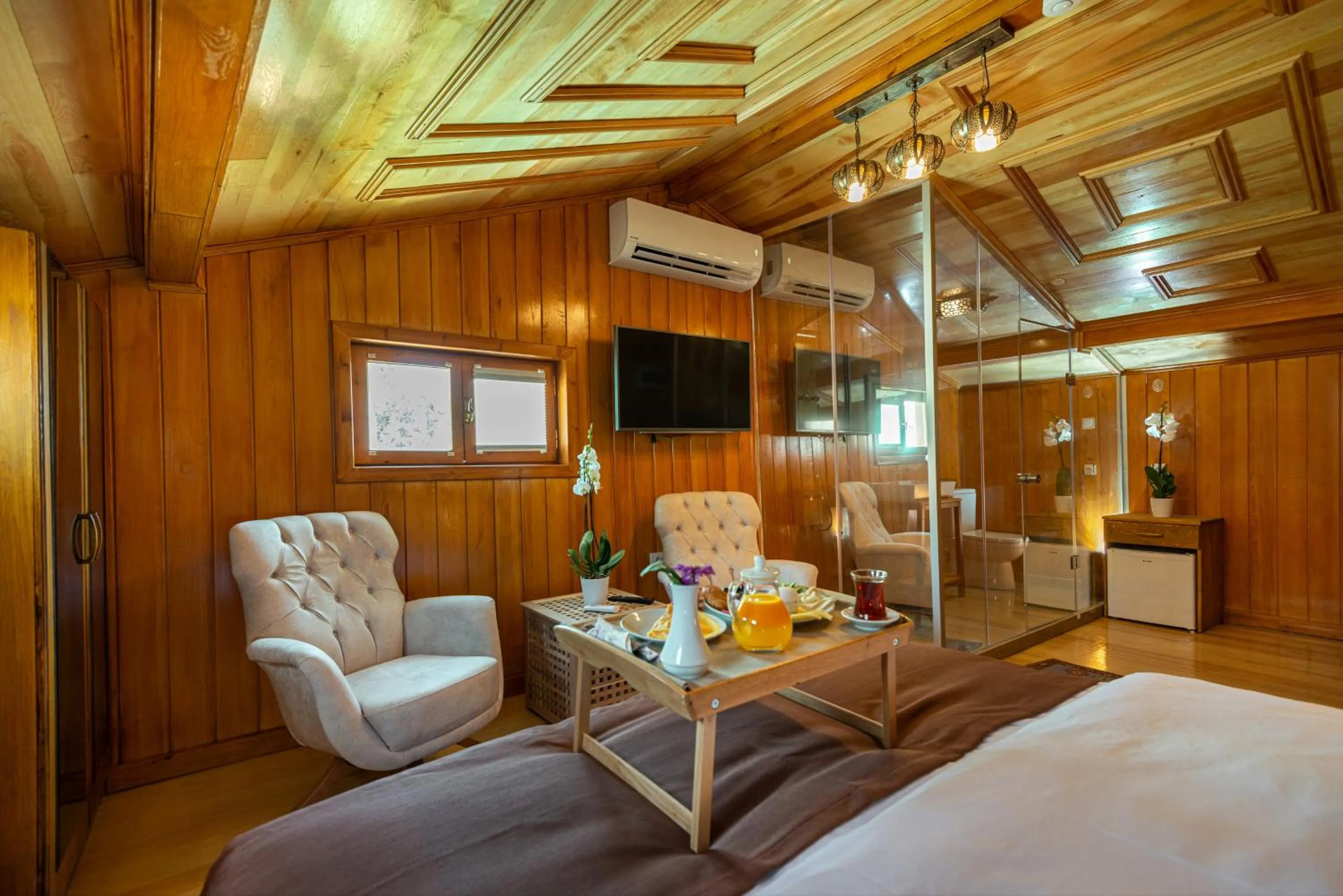 Seating area in Wonder Wood Hotel