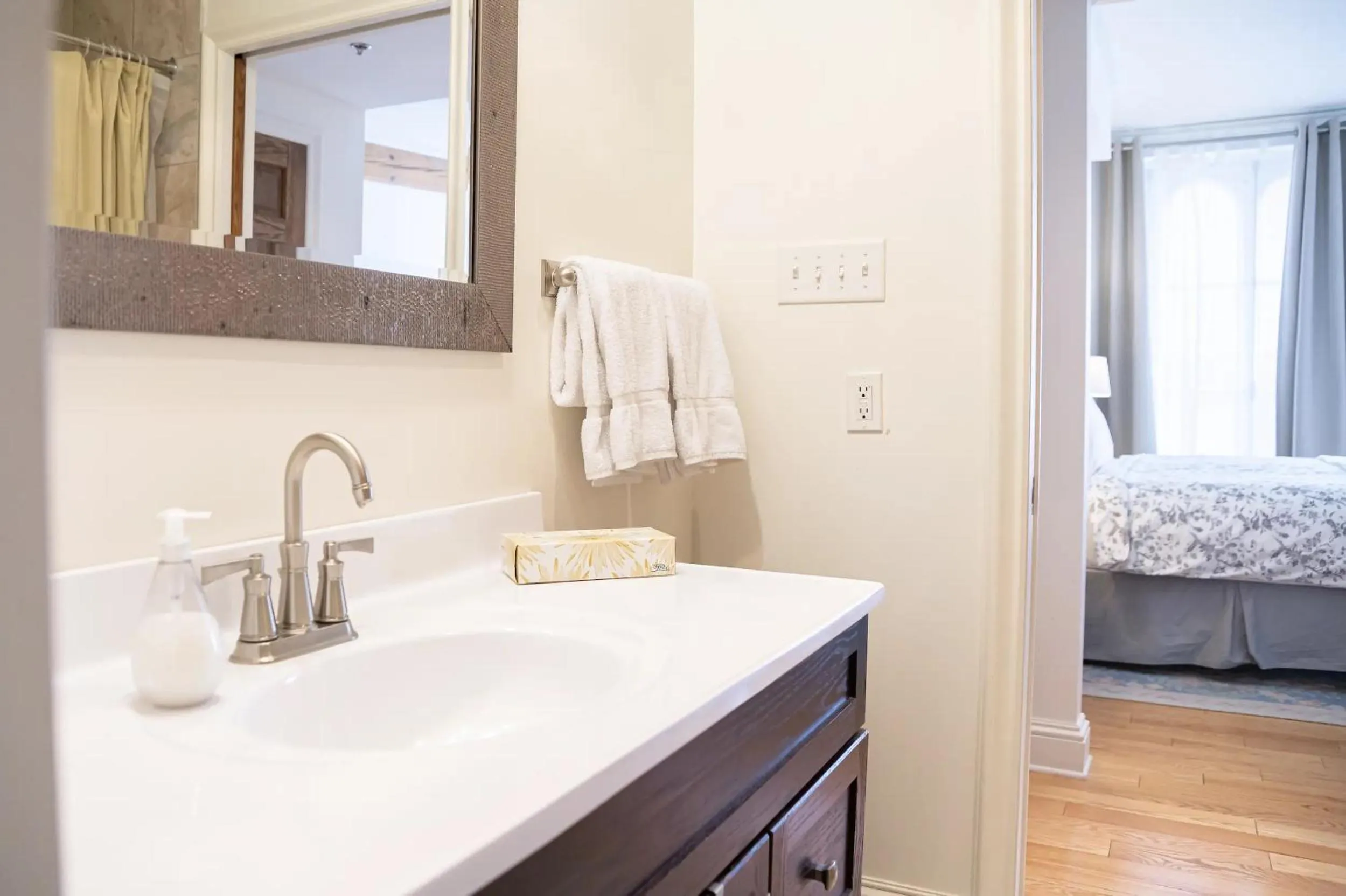 Toilet, Bed in Royal Dalhousie