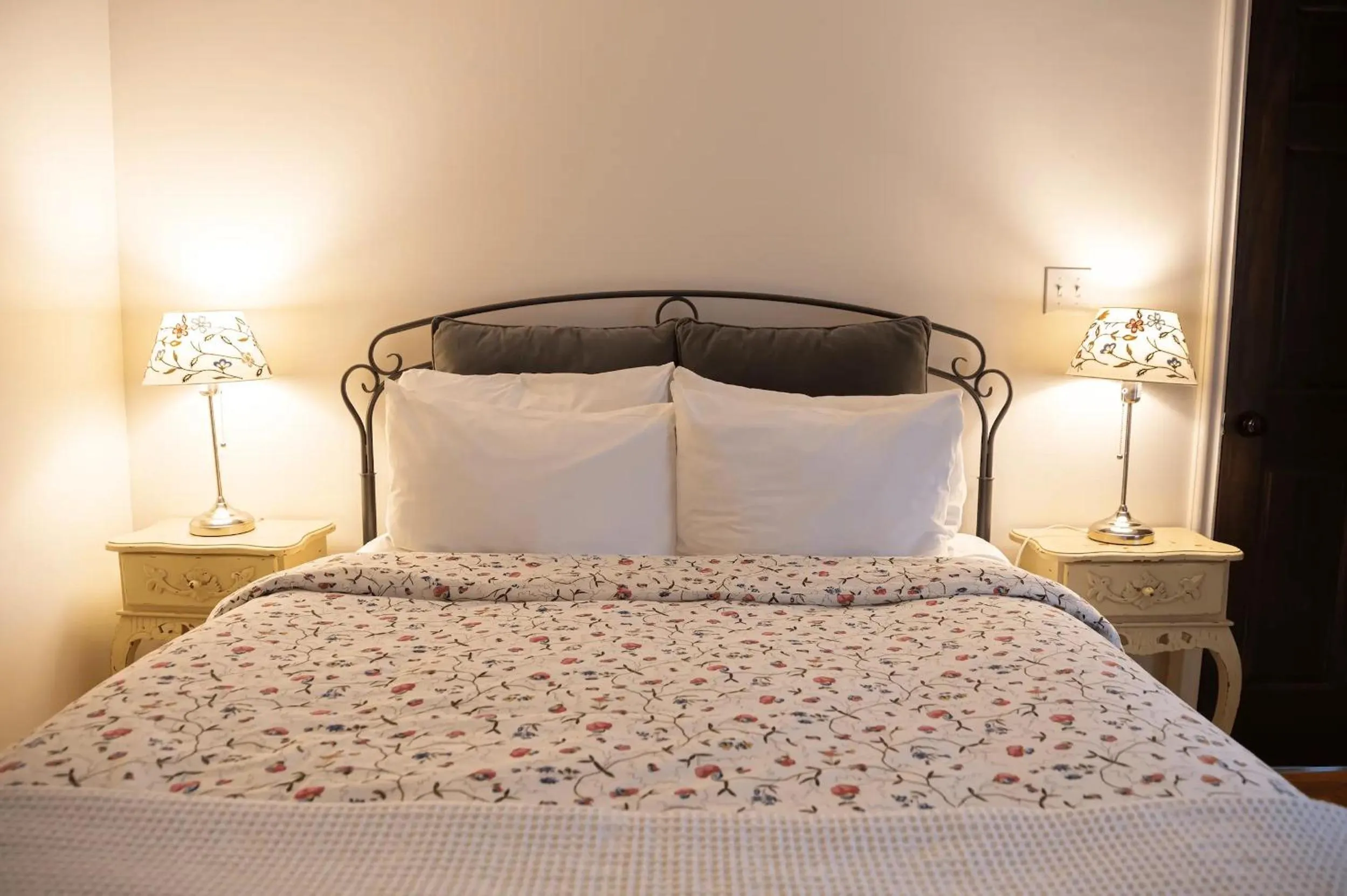 Bedroom, Bed in Royal Dalhousie