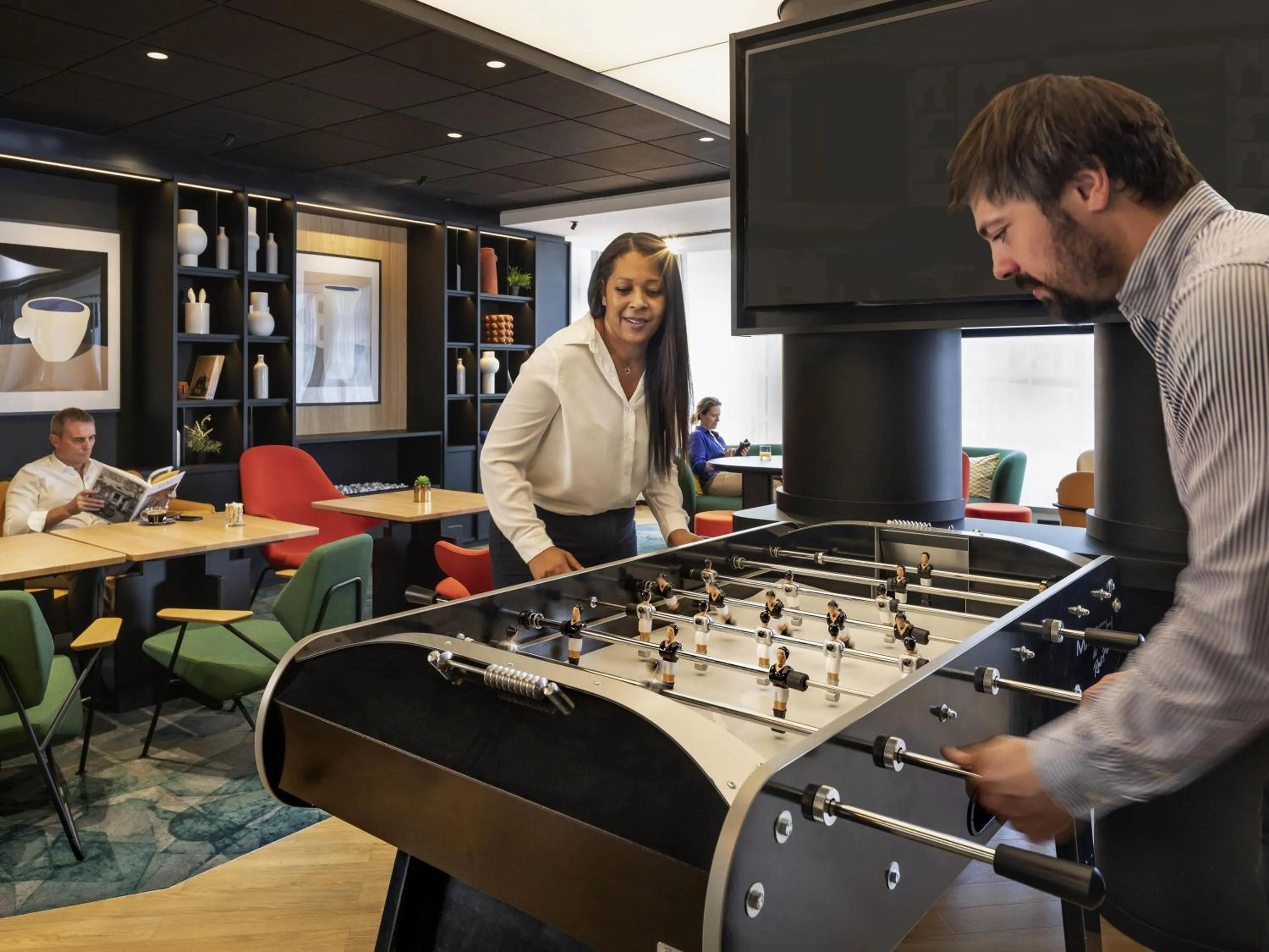 Lounge or bar in Novotel Suites Paris CDG Airport Villepinte