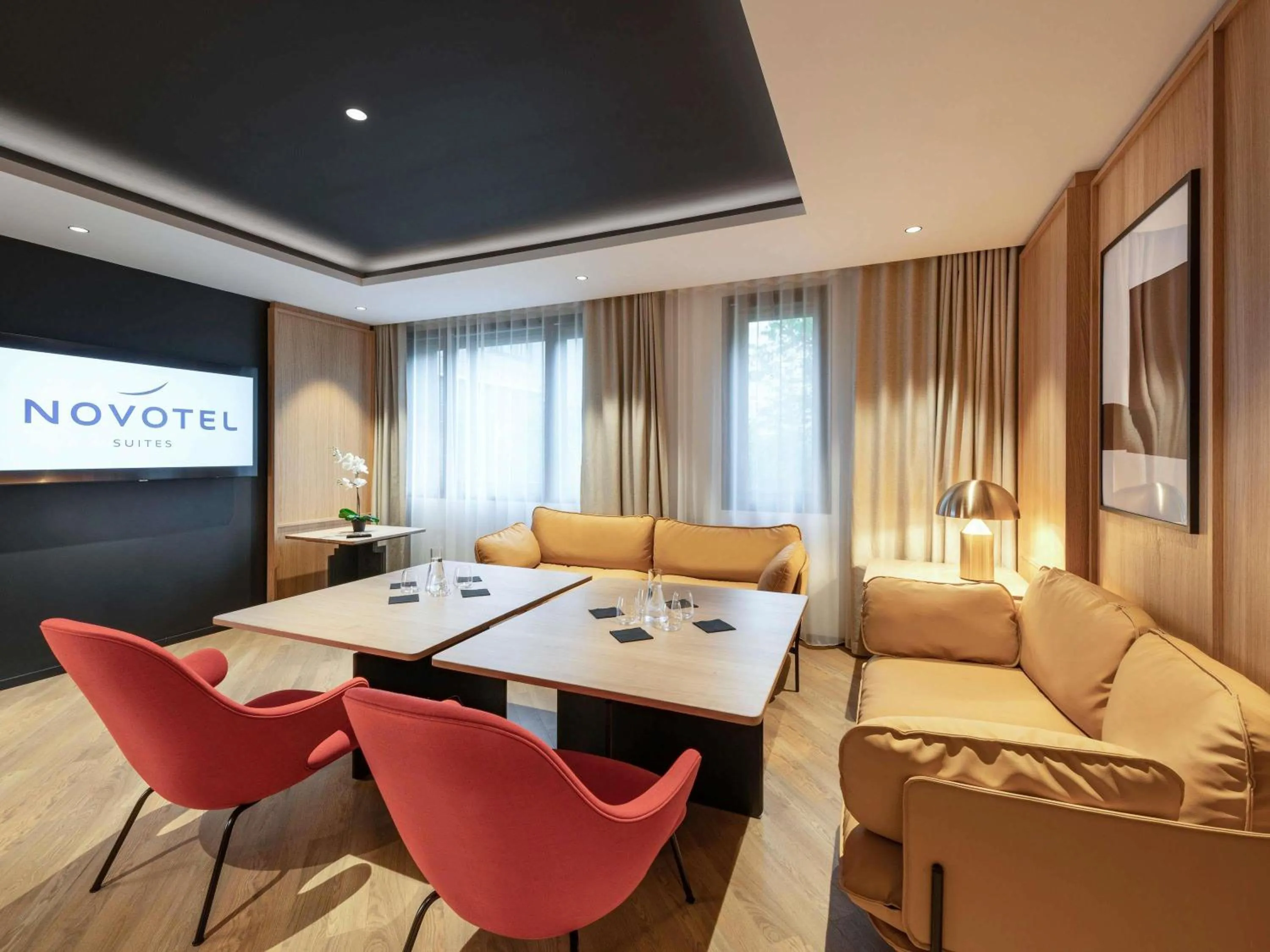 Property building in Novotel Suites Paris CDG Airport Villepinte