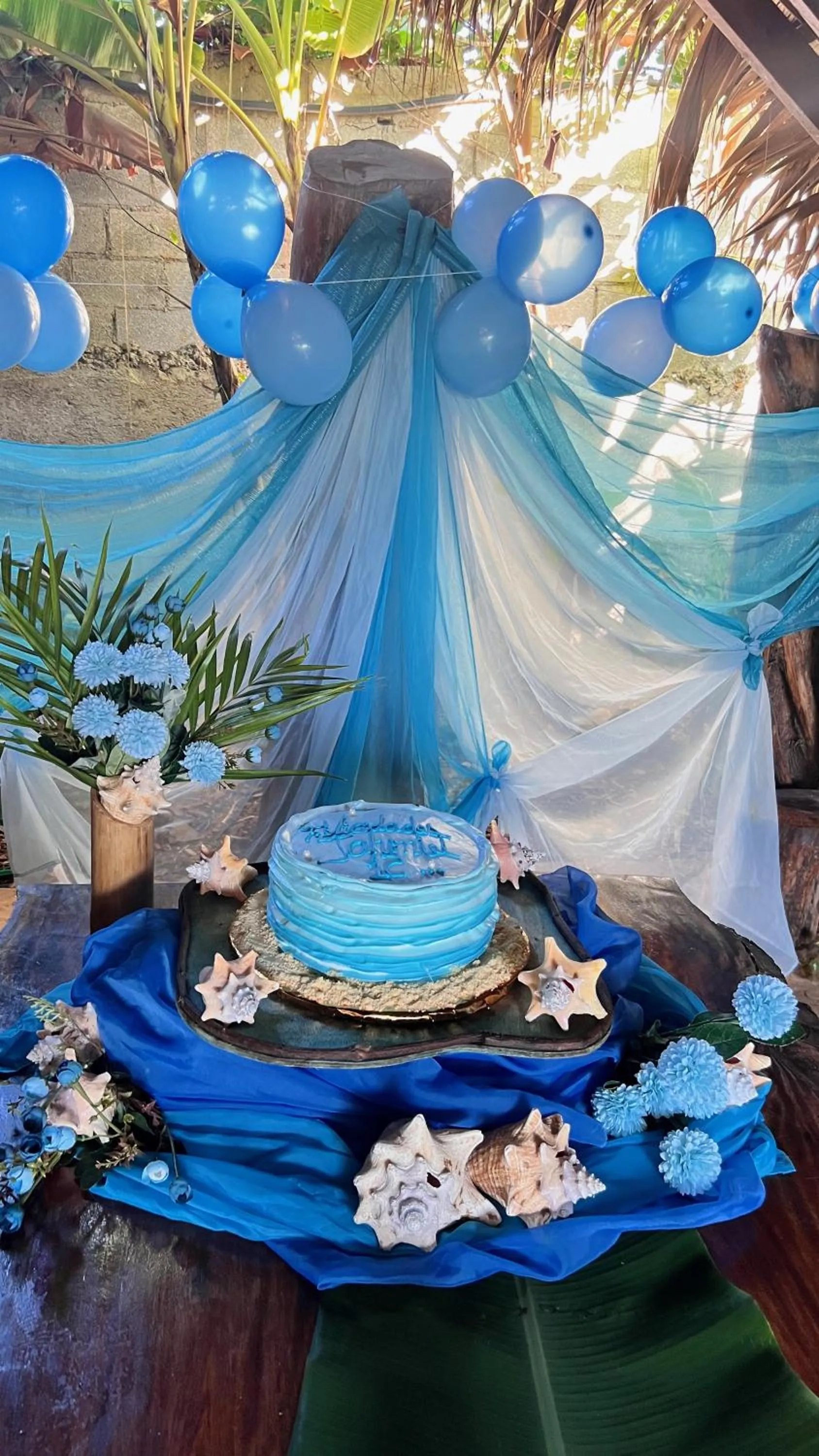 Day in CHALET TROPICAL Hotel & Pool Bar Restaurant