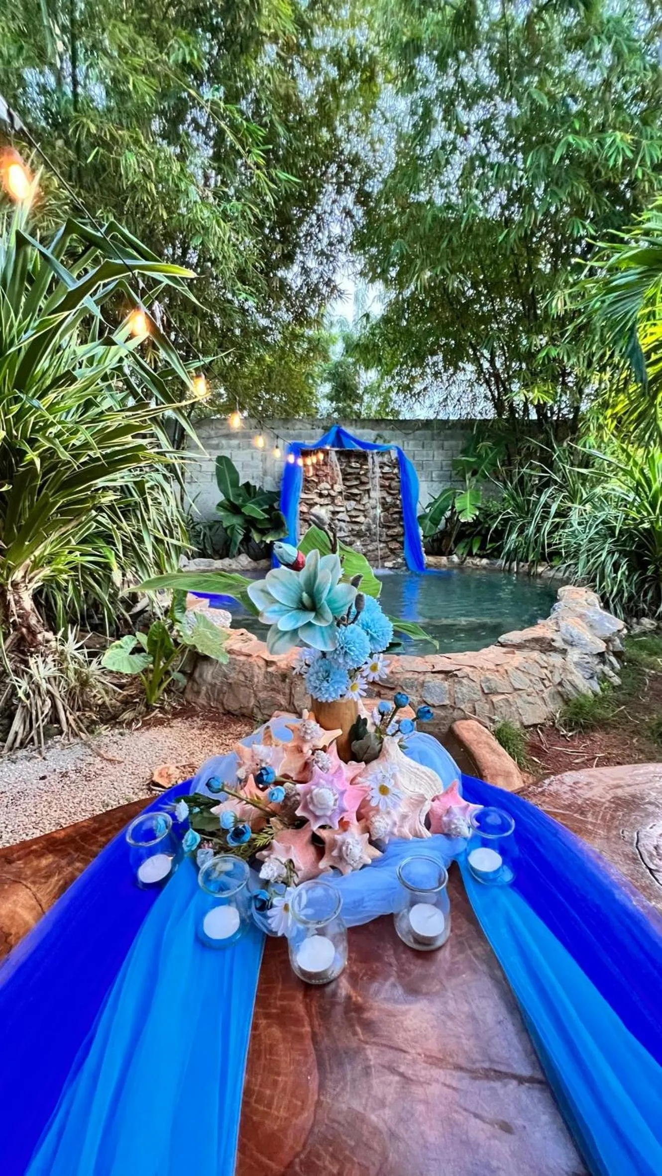 CHALET TROPICAL Hotel & Pool Bar Restaurant