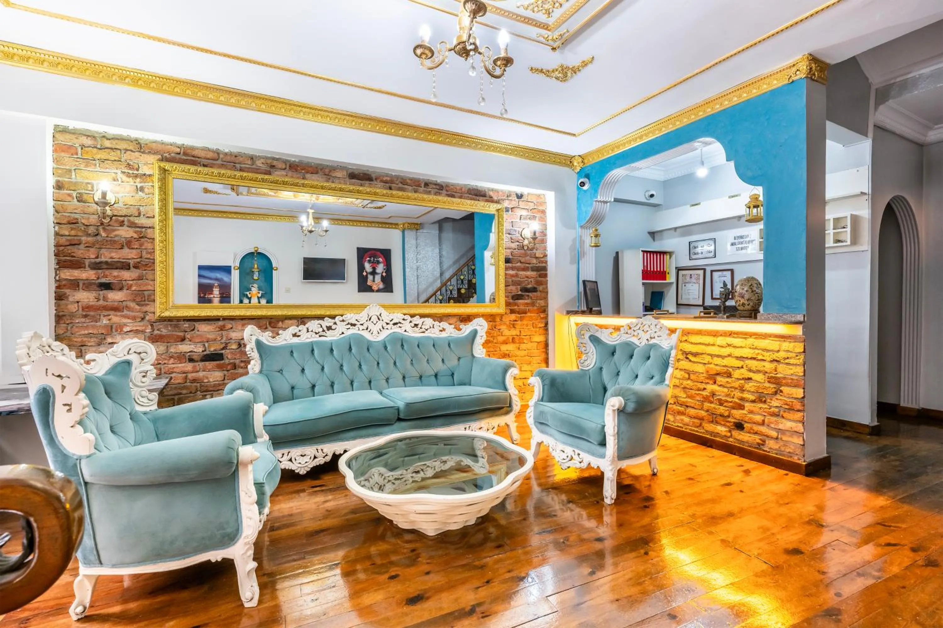 TV and multimedia in Taksim Dora Hotel