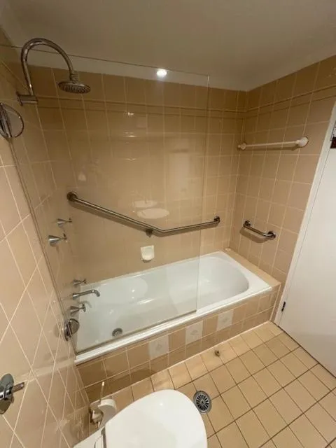 Golden Age Motor Inn