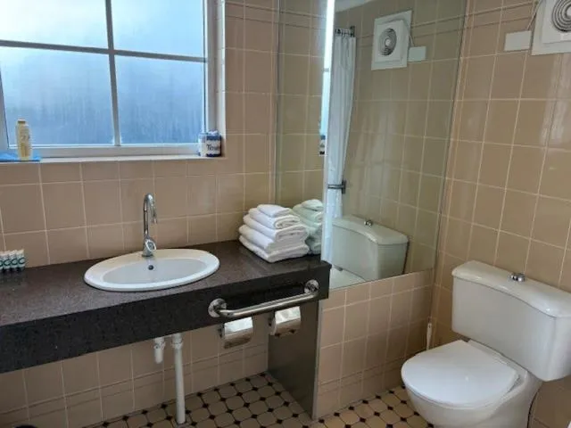 Golden Age Motor Inn