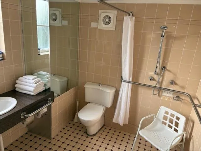 Golden Age Motor Inn