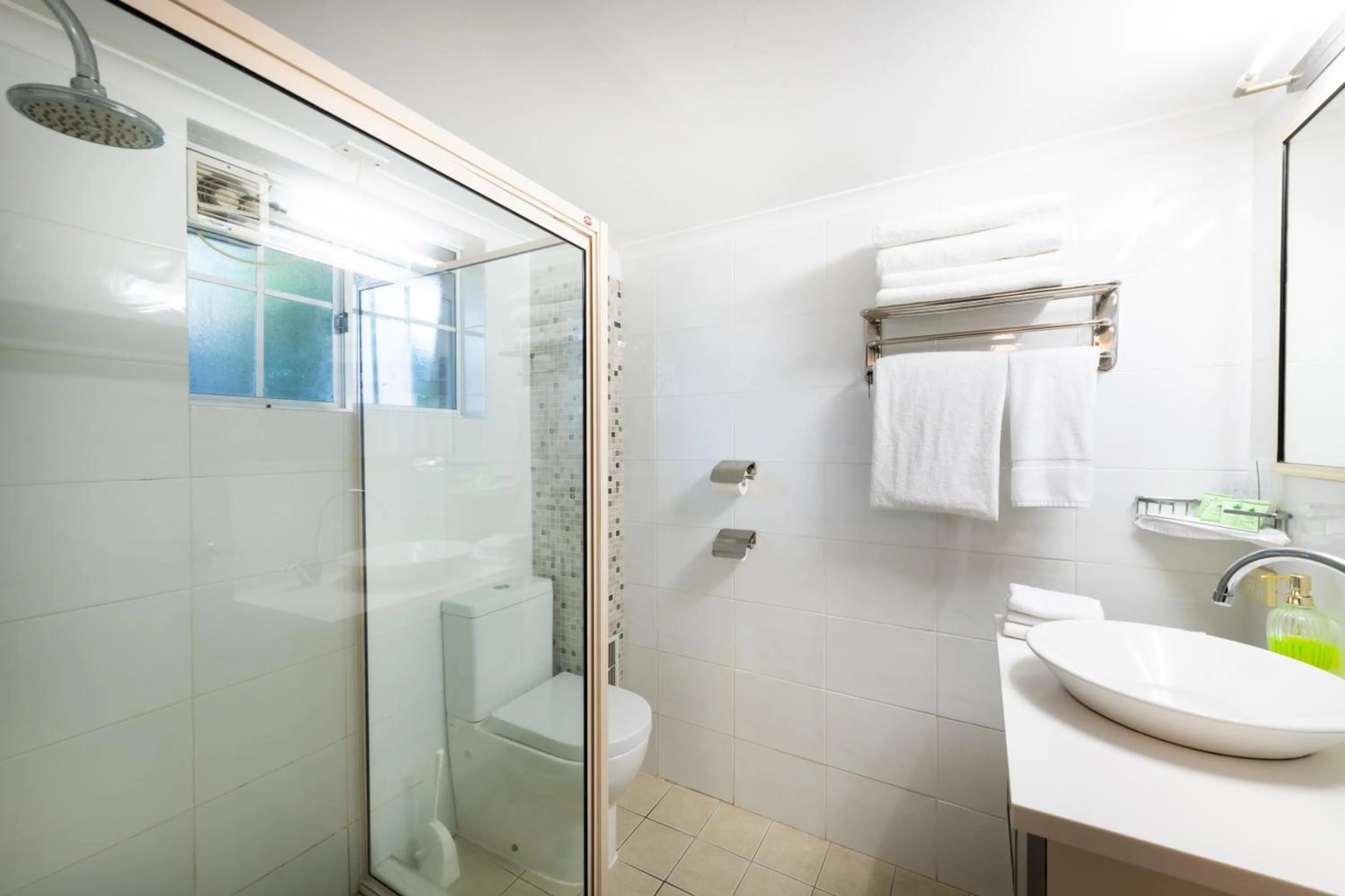 Golden Age Motor Inn