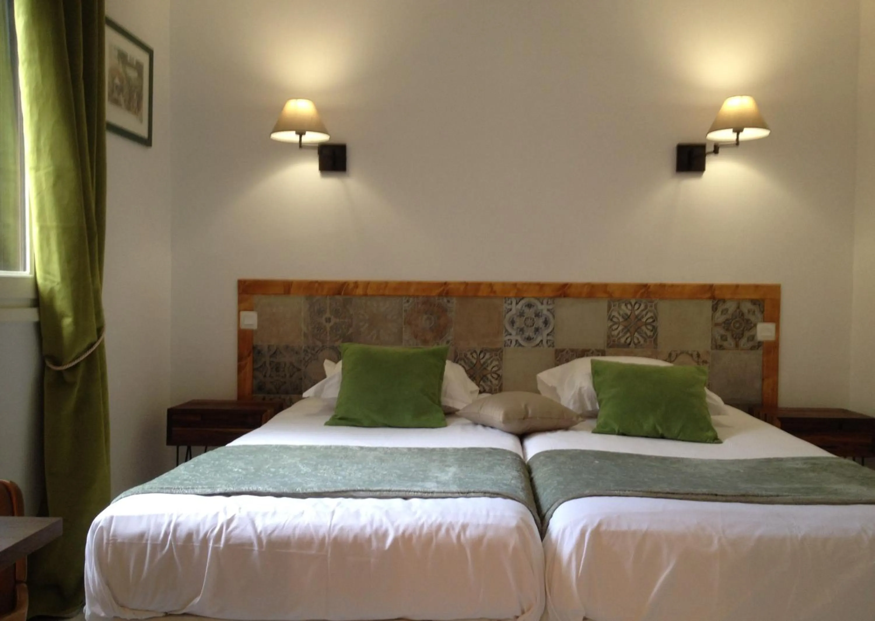 Photo of the whole room, Bed in La Picholine en Provence