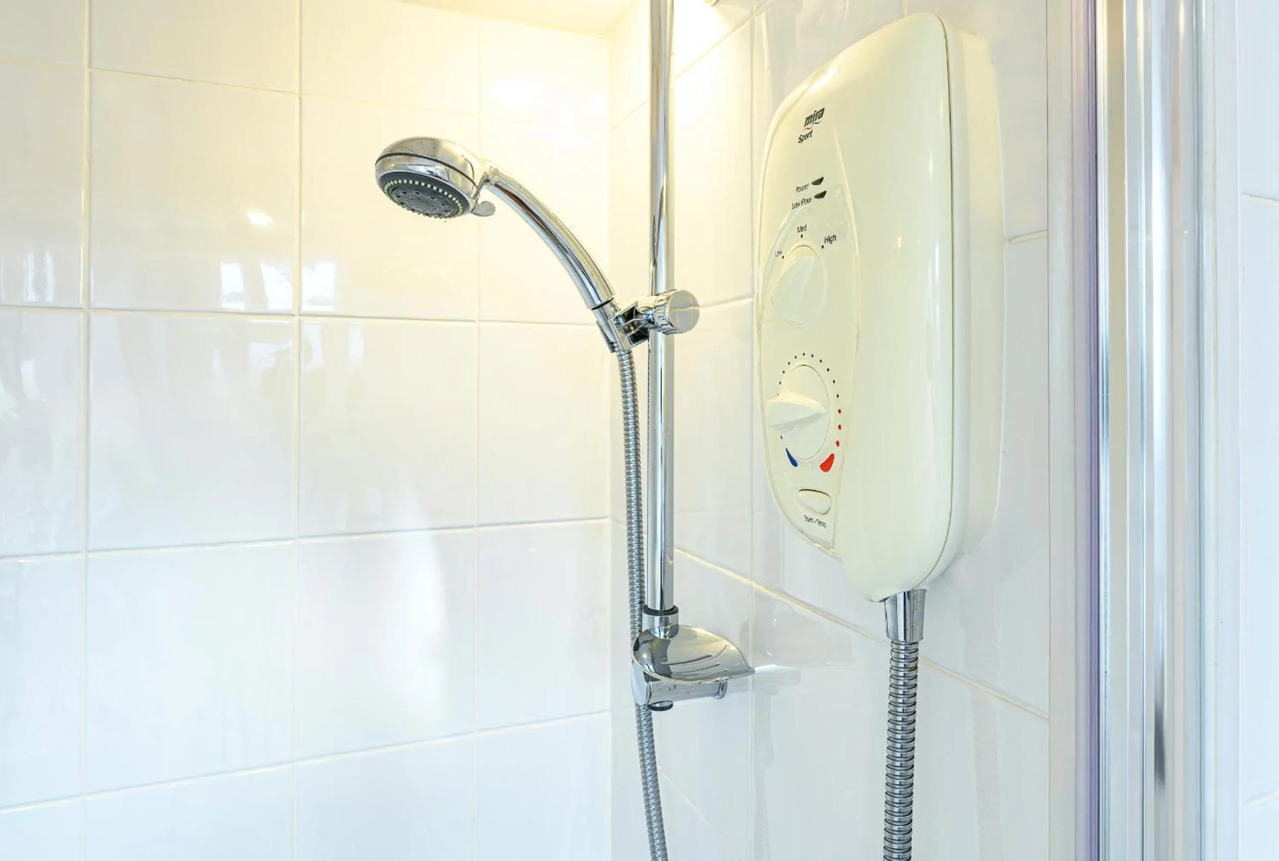 Shower, Bathroom in THE LAZY LION