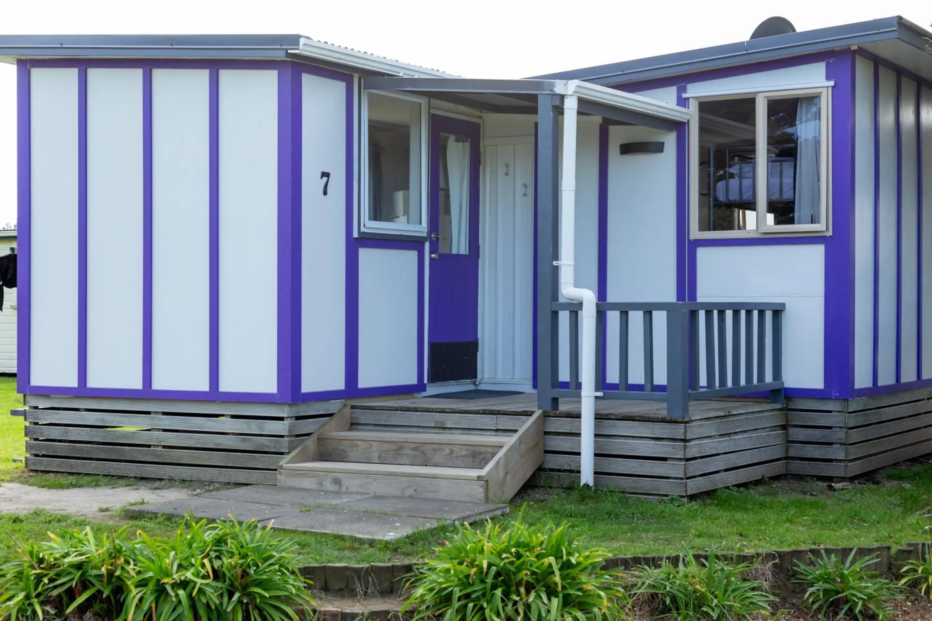 One-Bedroom Cabin in Whanganui Seaside Holiday Park One-Bedroom Cabin in Whanganui Seaside Holiday Park