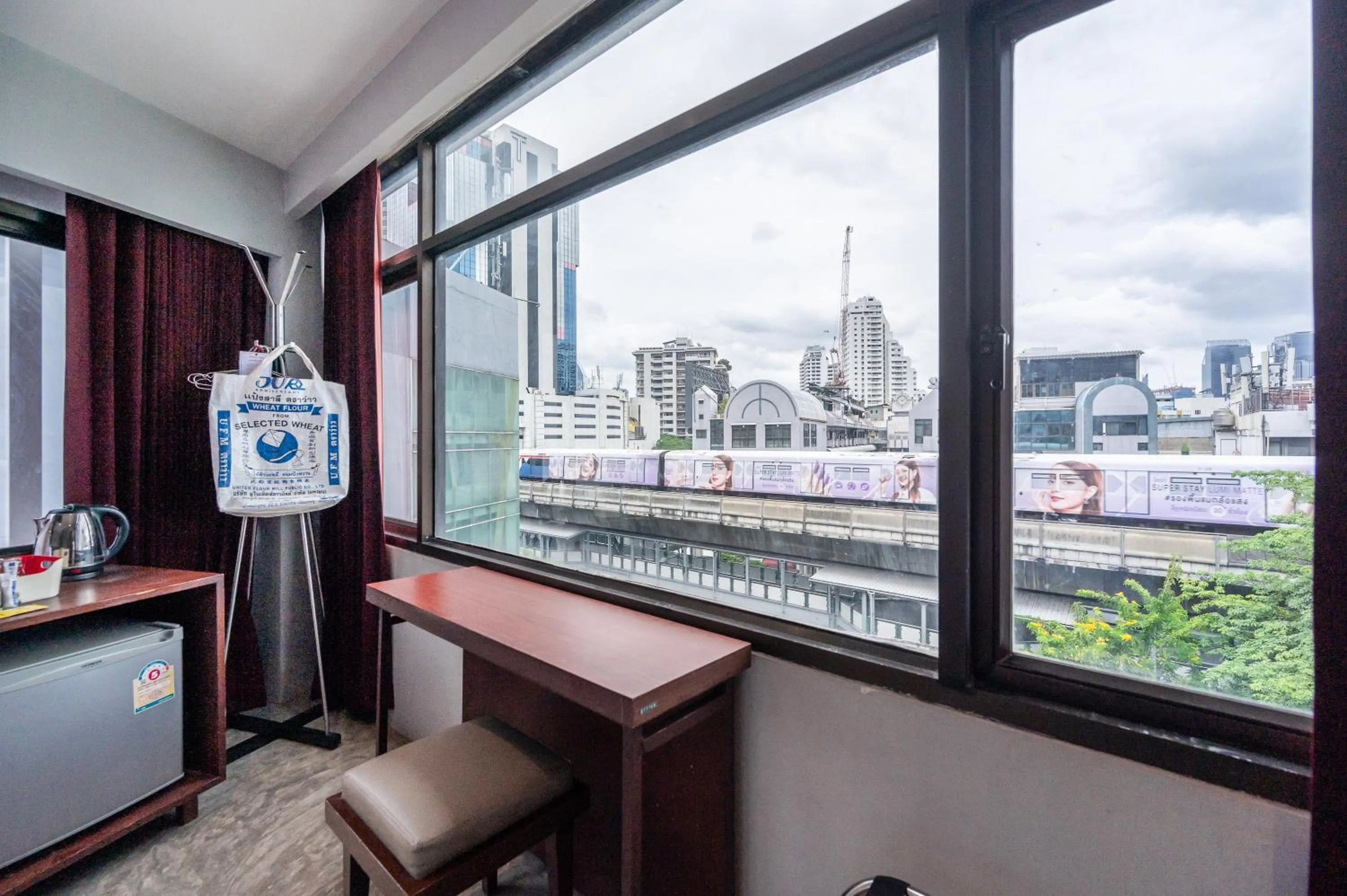 Property building in Ruamchitt Plaza Hotel