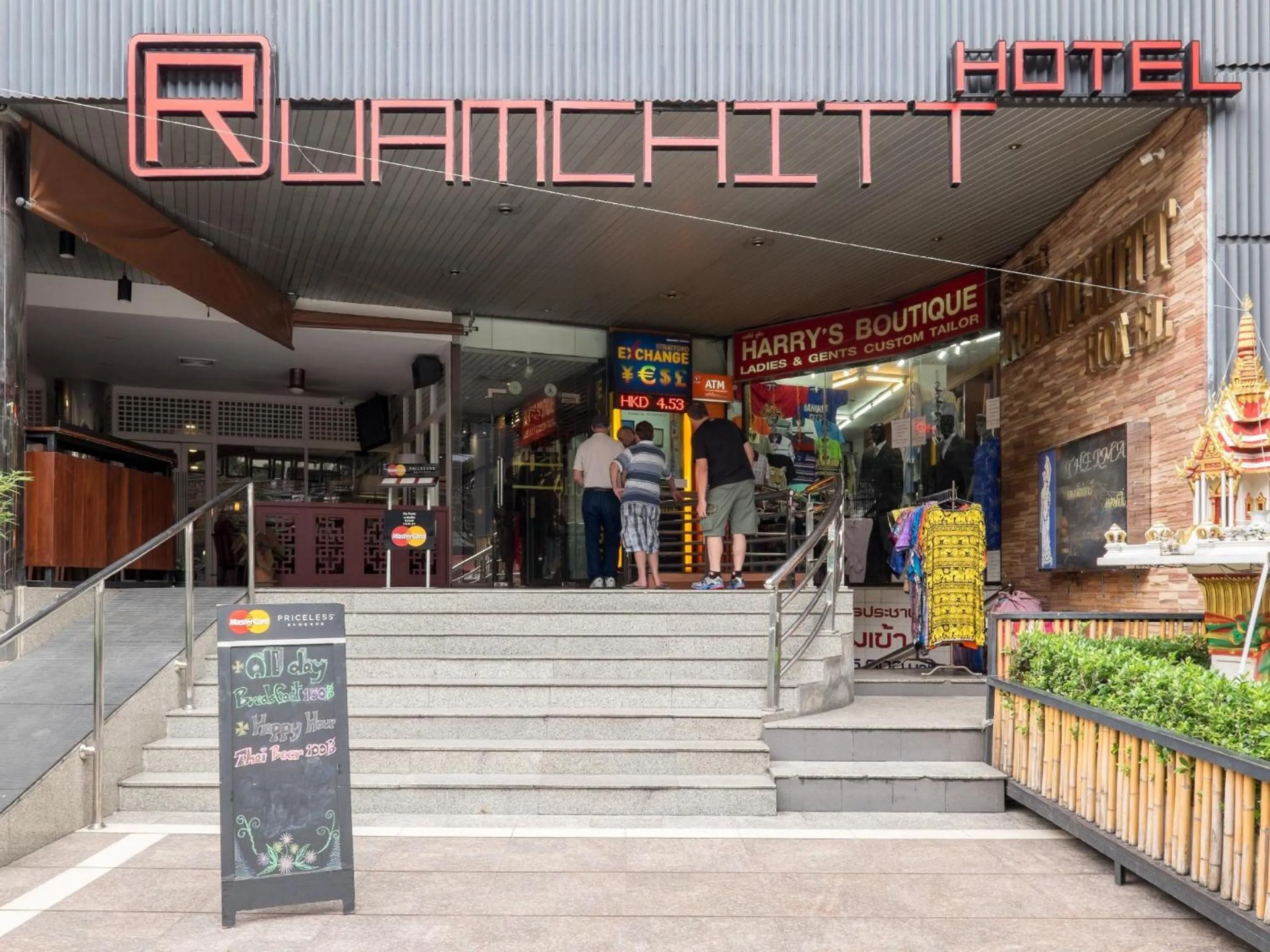 Property building in Ruamchitt Plaza Hotel