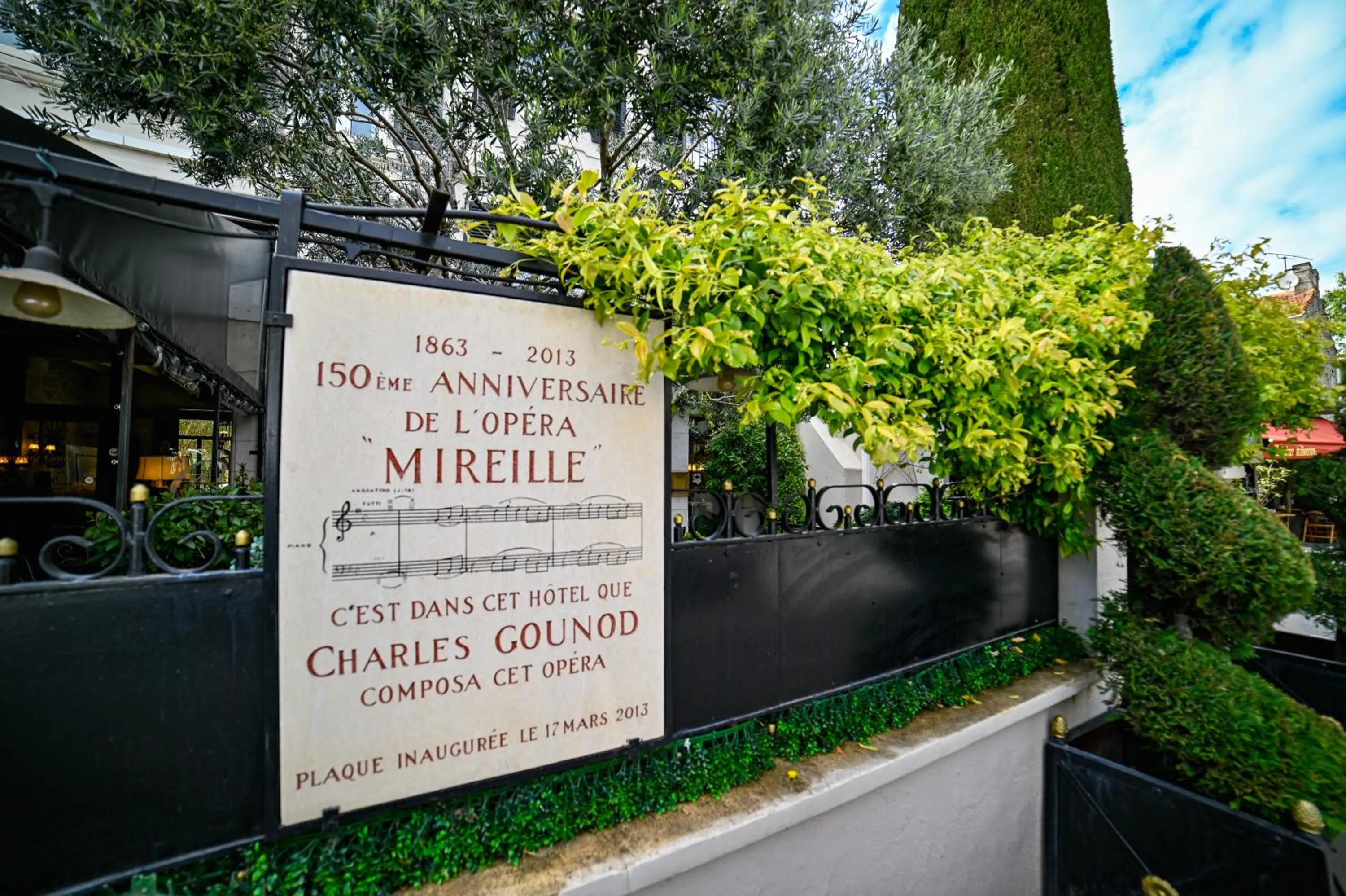 Property building in Hôtel Gounod