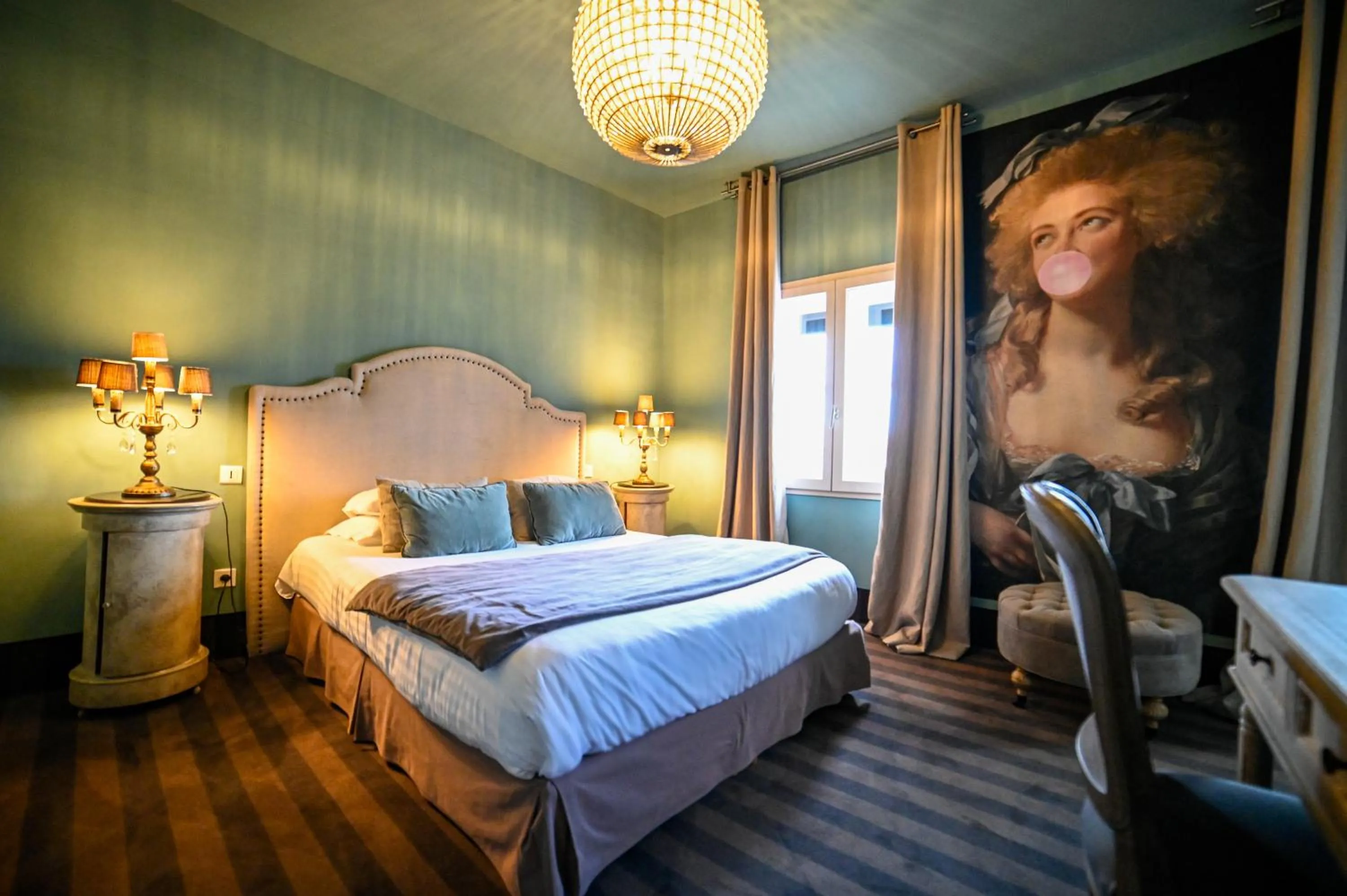 Bed in Hôtel Gounod