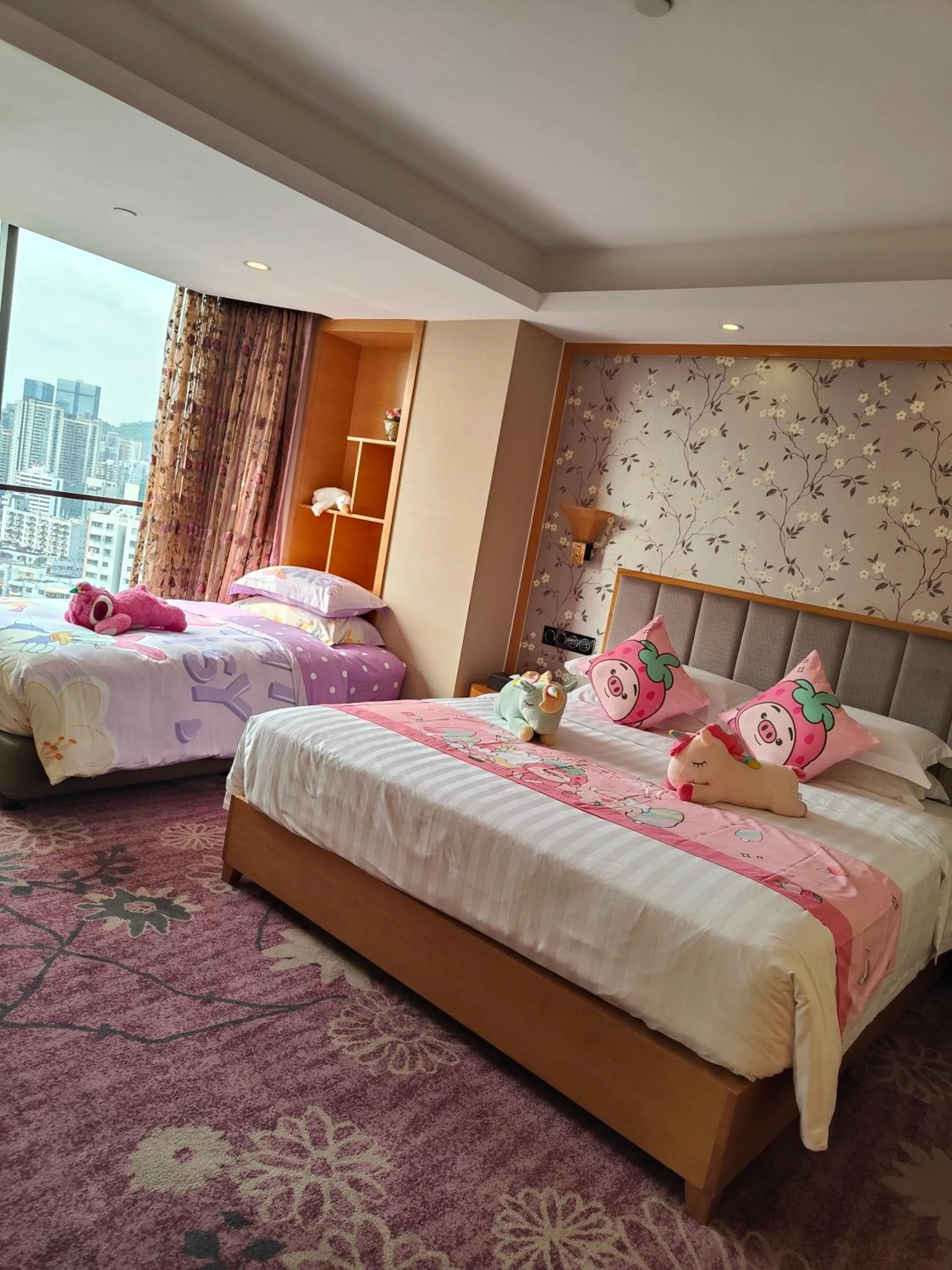 Bed in Guangdong Hotel (Zhuhai)