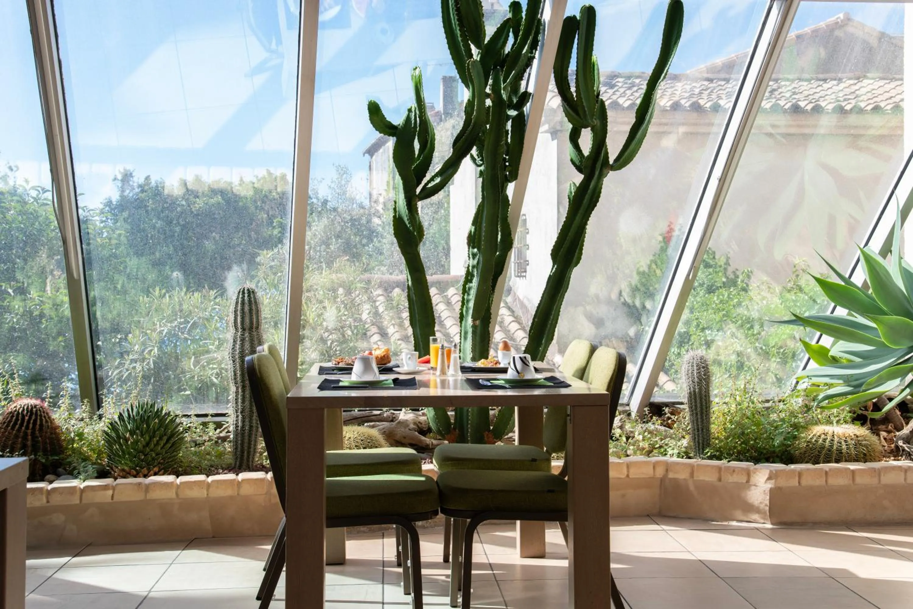 Breakfast in Best Western Atrium