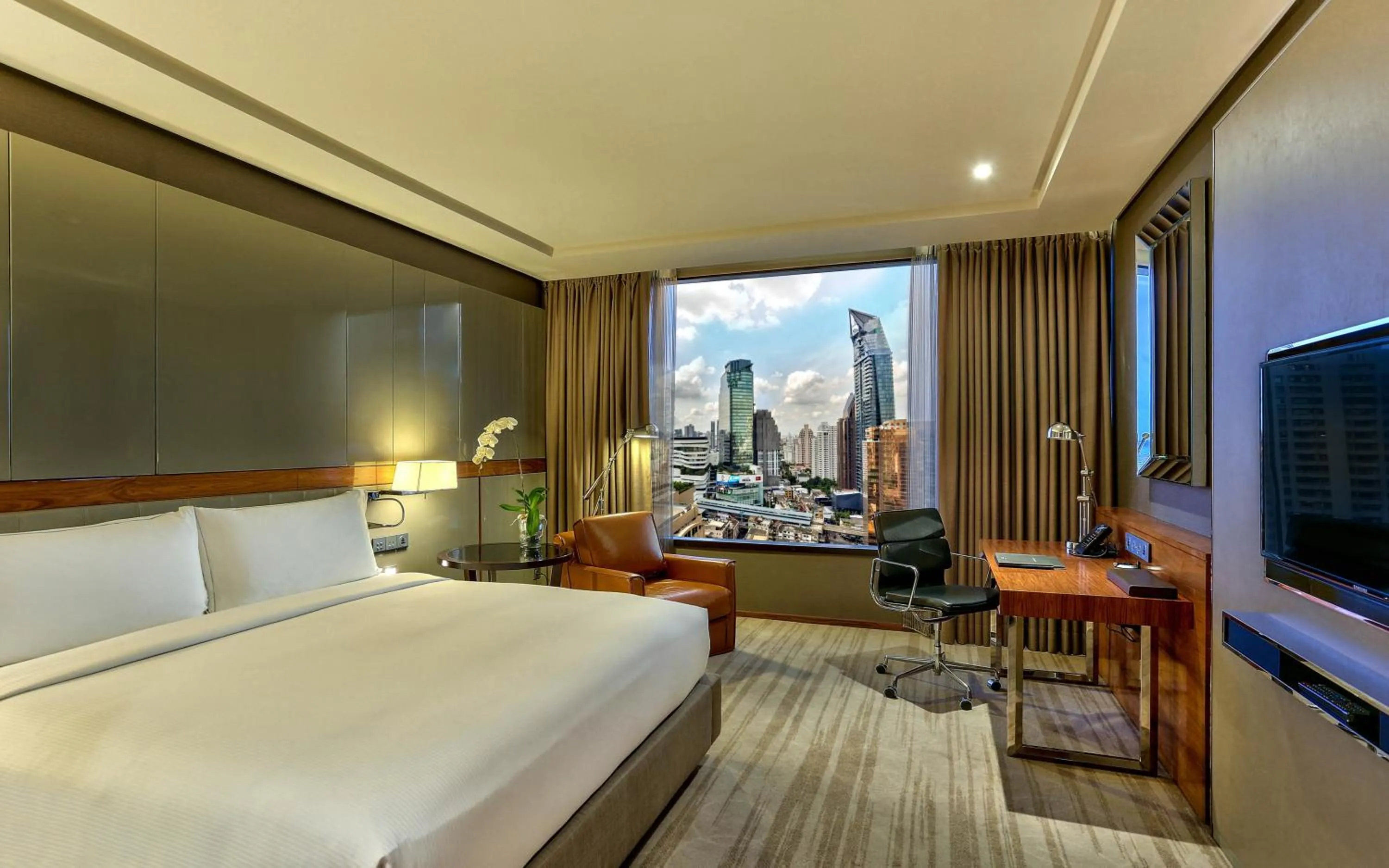 Bedroom, Bed in Hilton Sukhumvit Bangkok