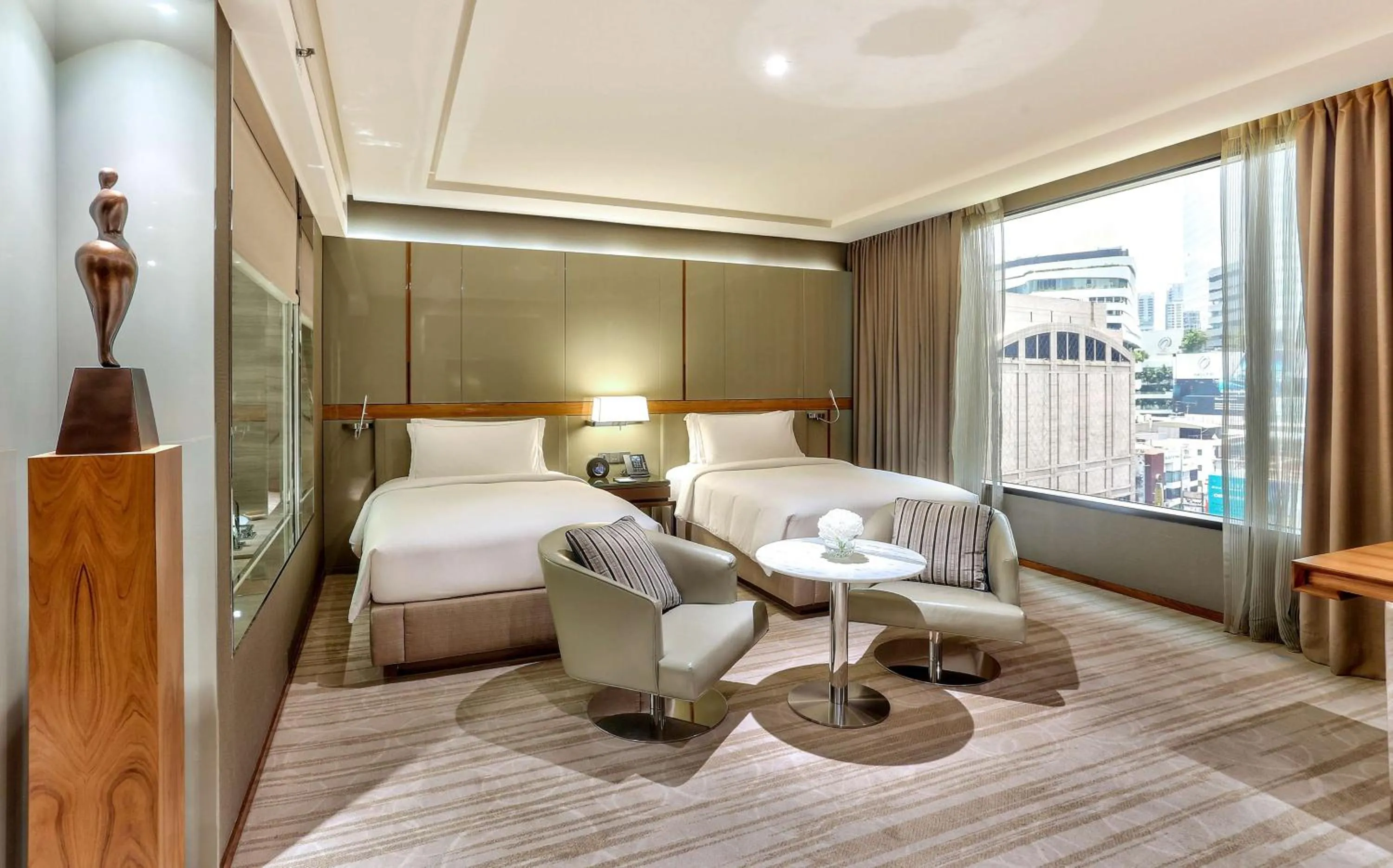 View (from property/room), Bed in Hilton Sukhumvit Bangkok