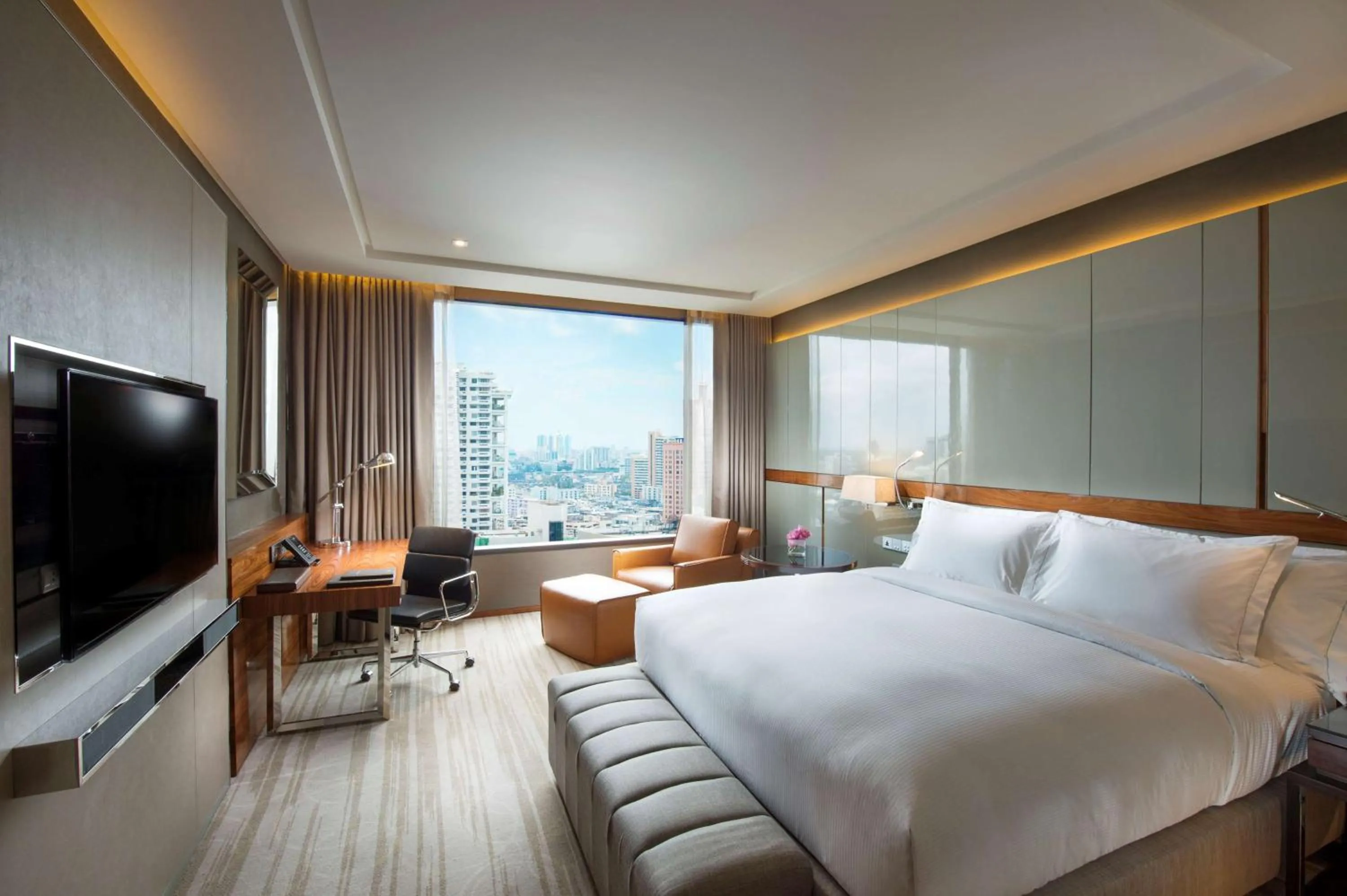 Bedroom, Bed in Hilton Sukhumvit Bangkok