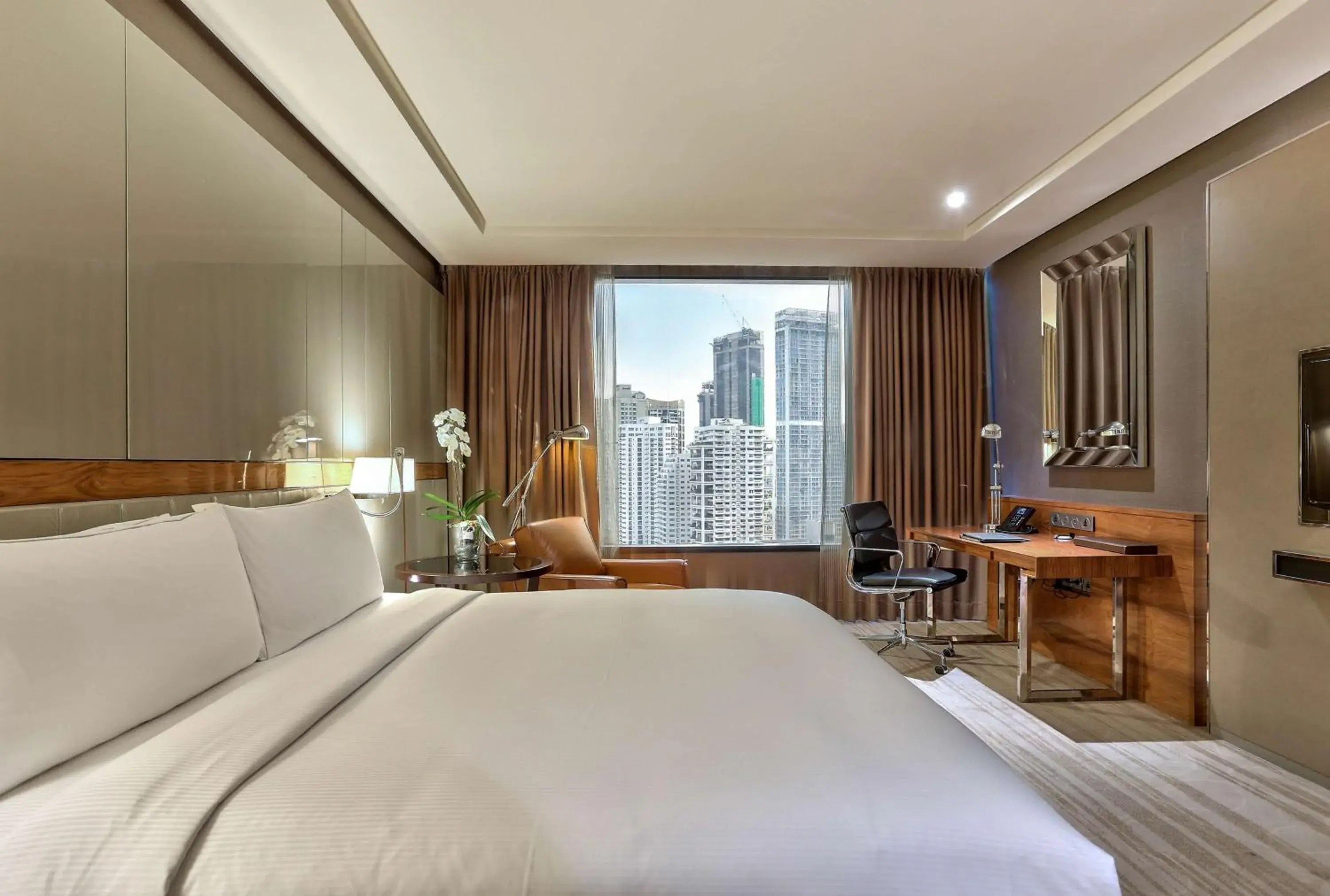 Premium Execuitve King Room in Hilton Sukhumvit Bangkok Premium Execuitve King Room in Hilton Sukhumvit Bangkok