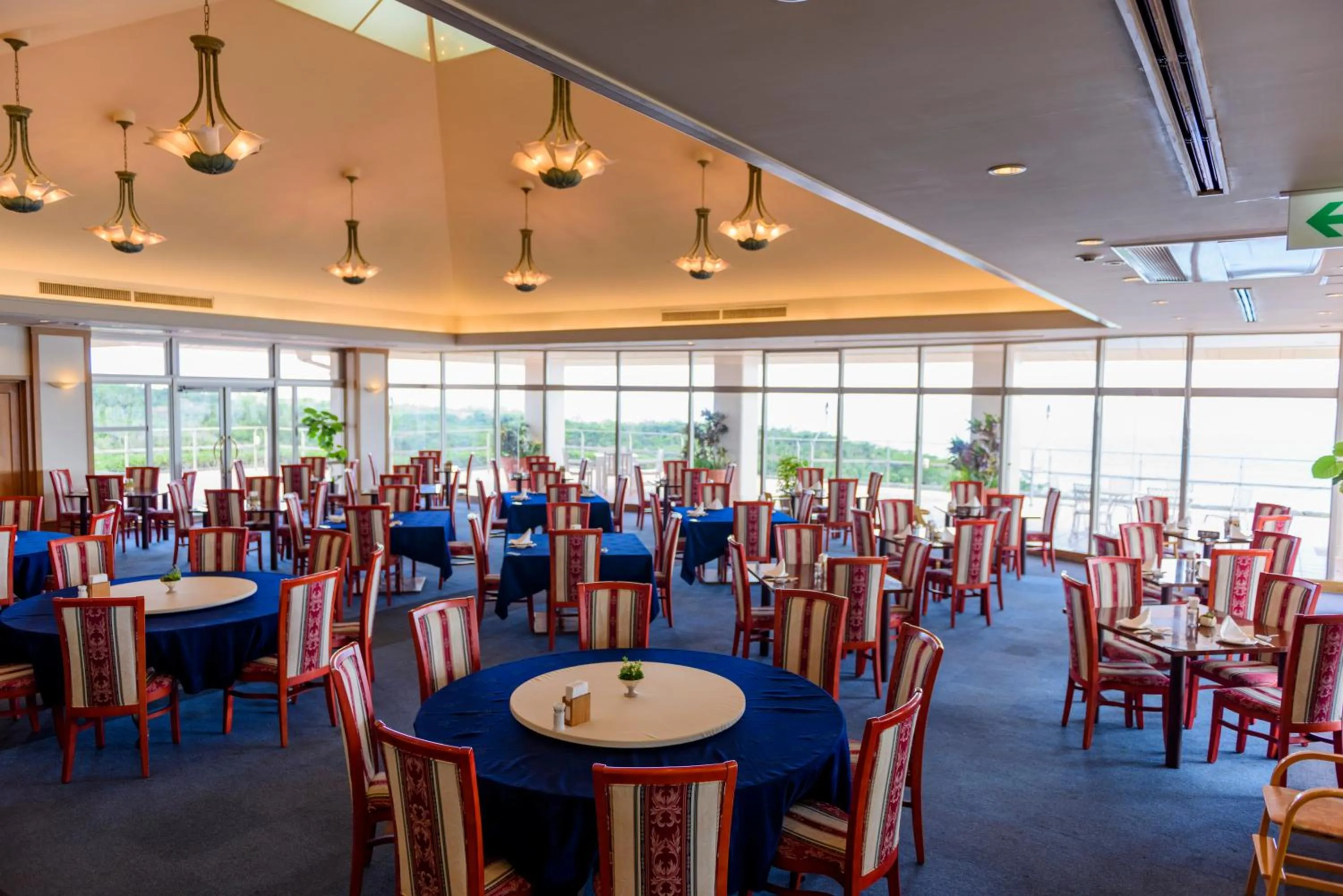 Restaurant/places to eat in Kanucha Bay Hotel & Villas