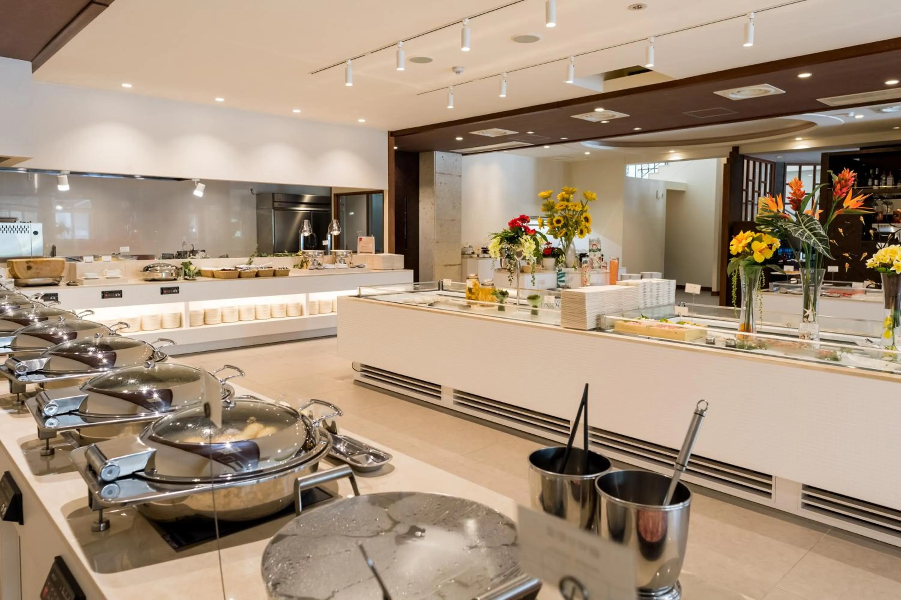 Restaurant/places to eat in Kanucha Bay Hotel & Villas