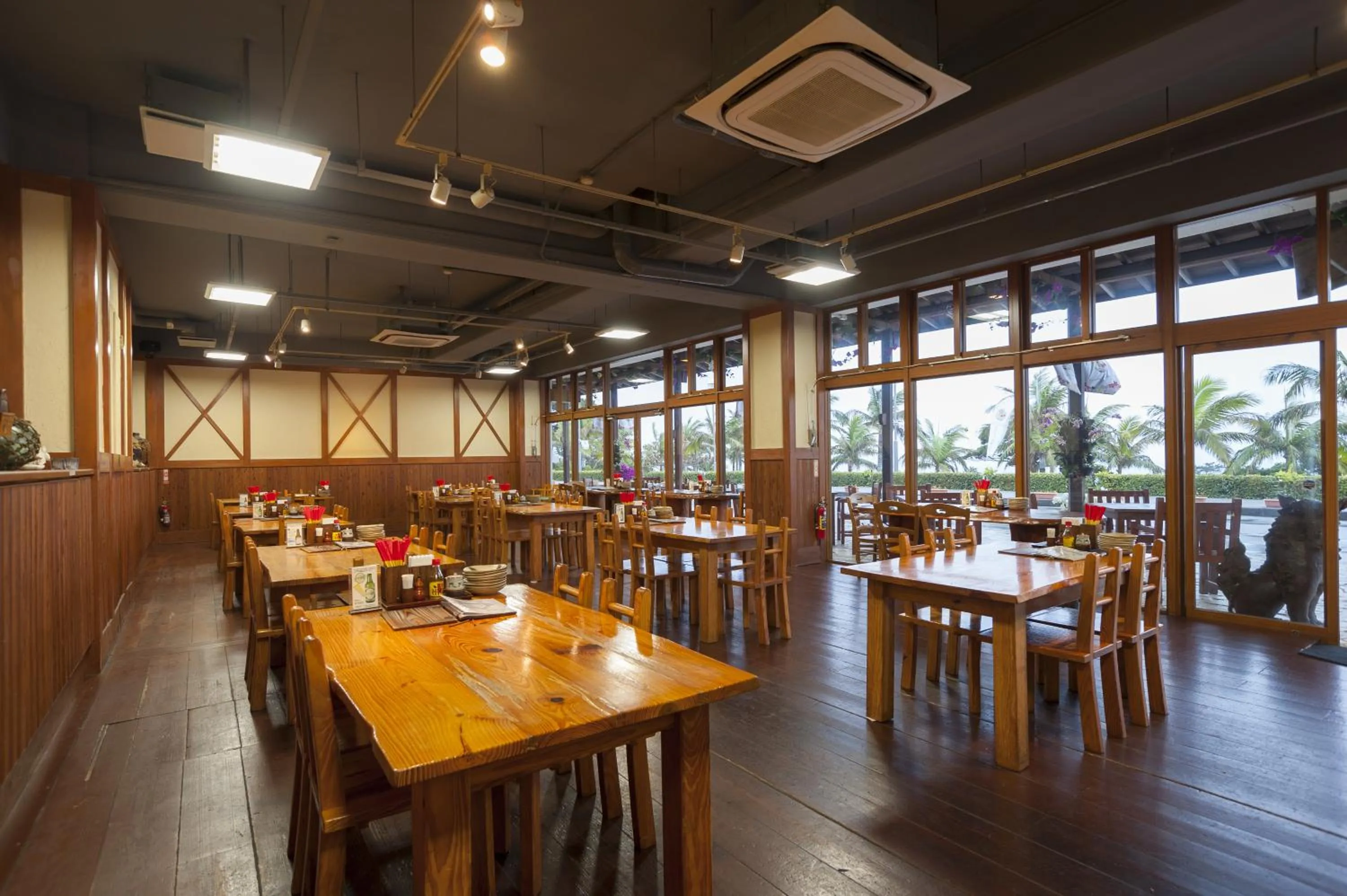 Restaurant/places to eat in Kanucha Bay Hotel & Villas