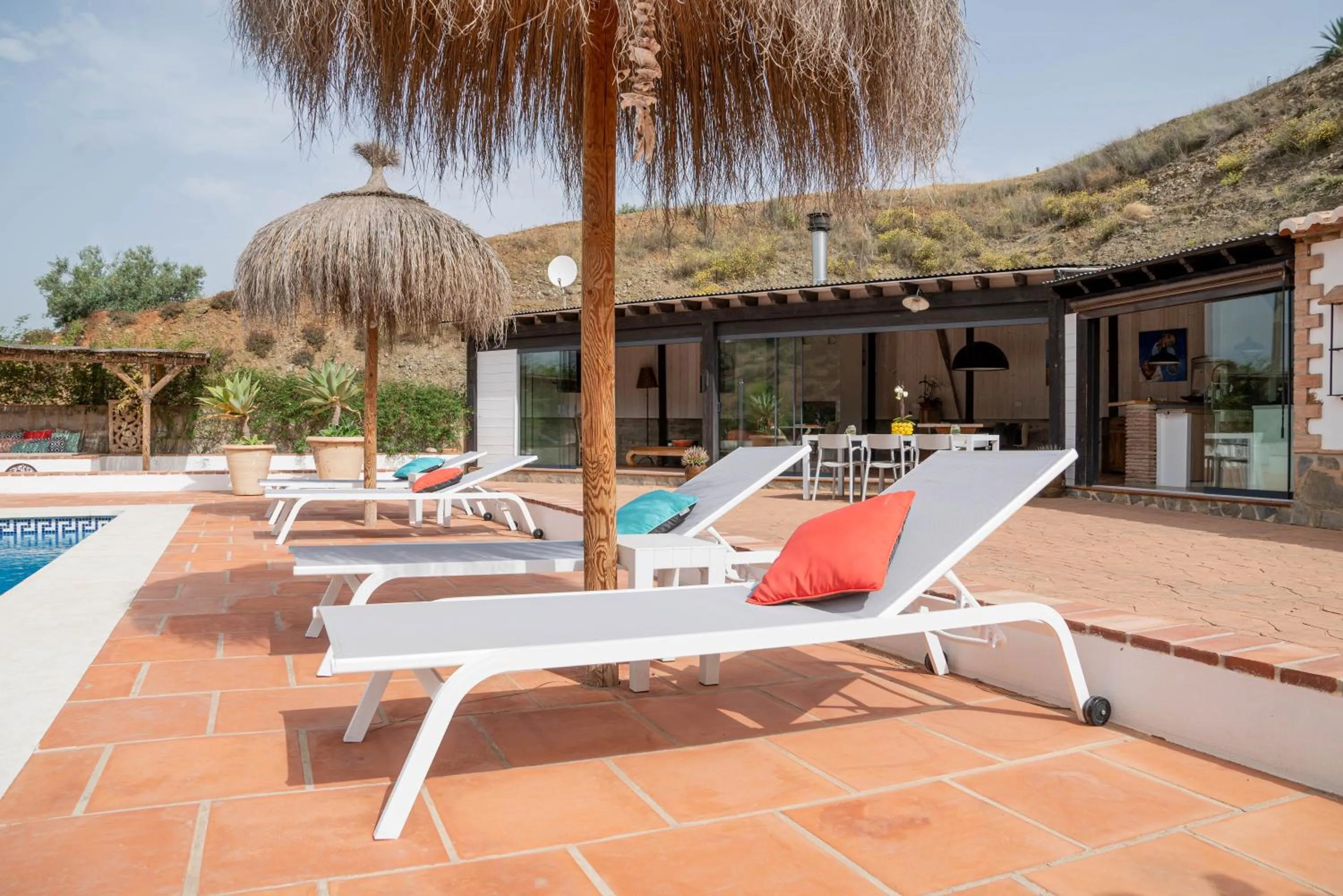 Communal lounge/ TV room in Finca Las Hierbas B&B