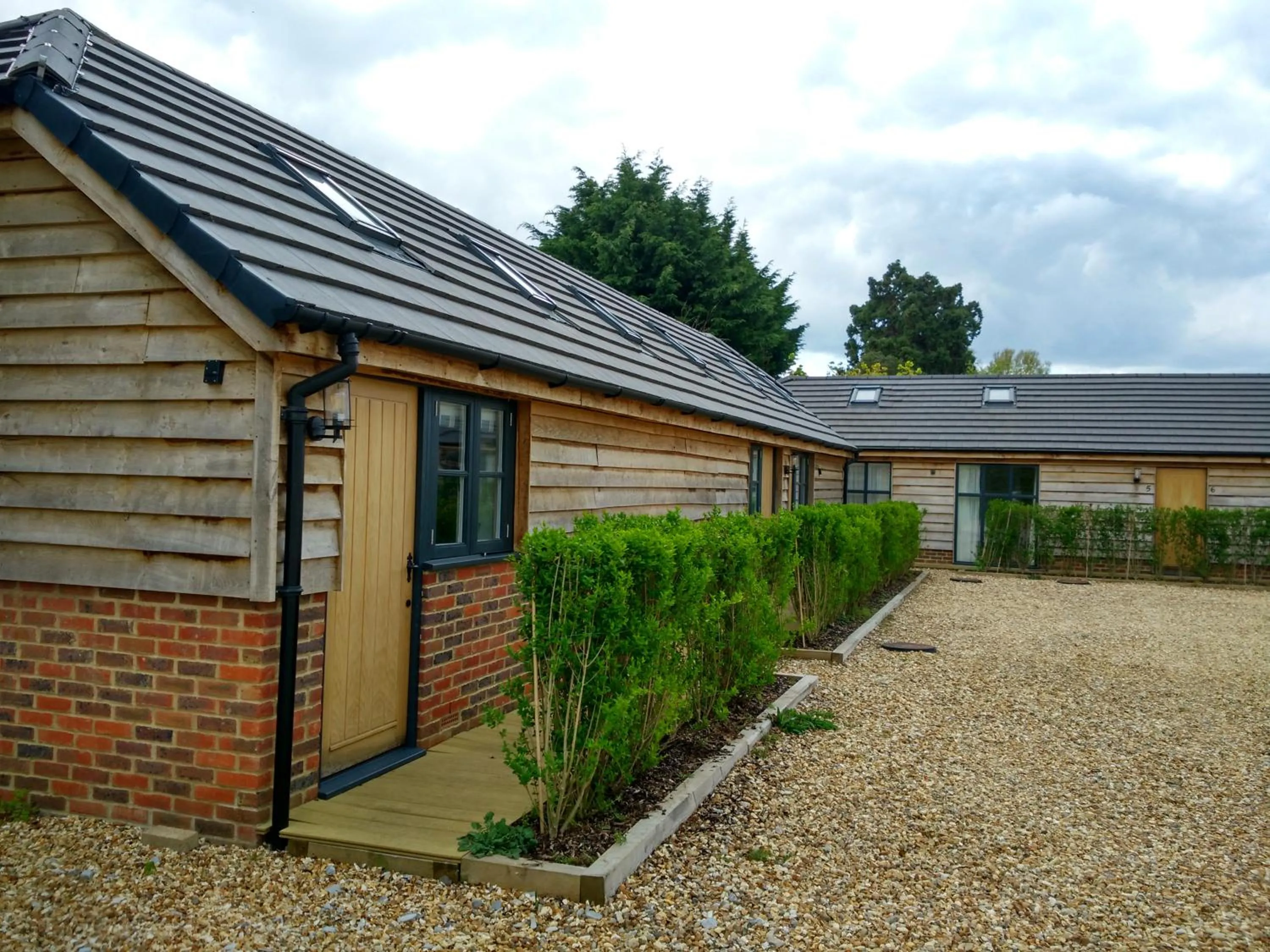 Property building in The Chequers at Burcot