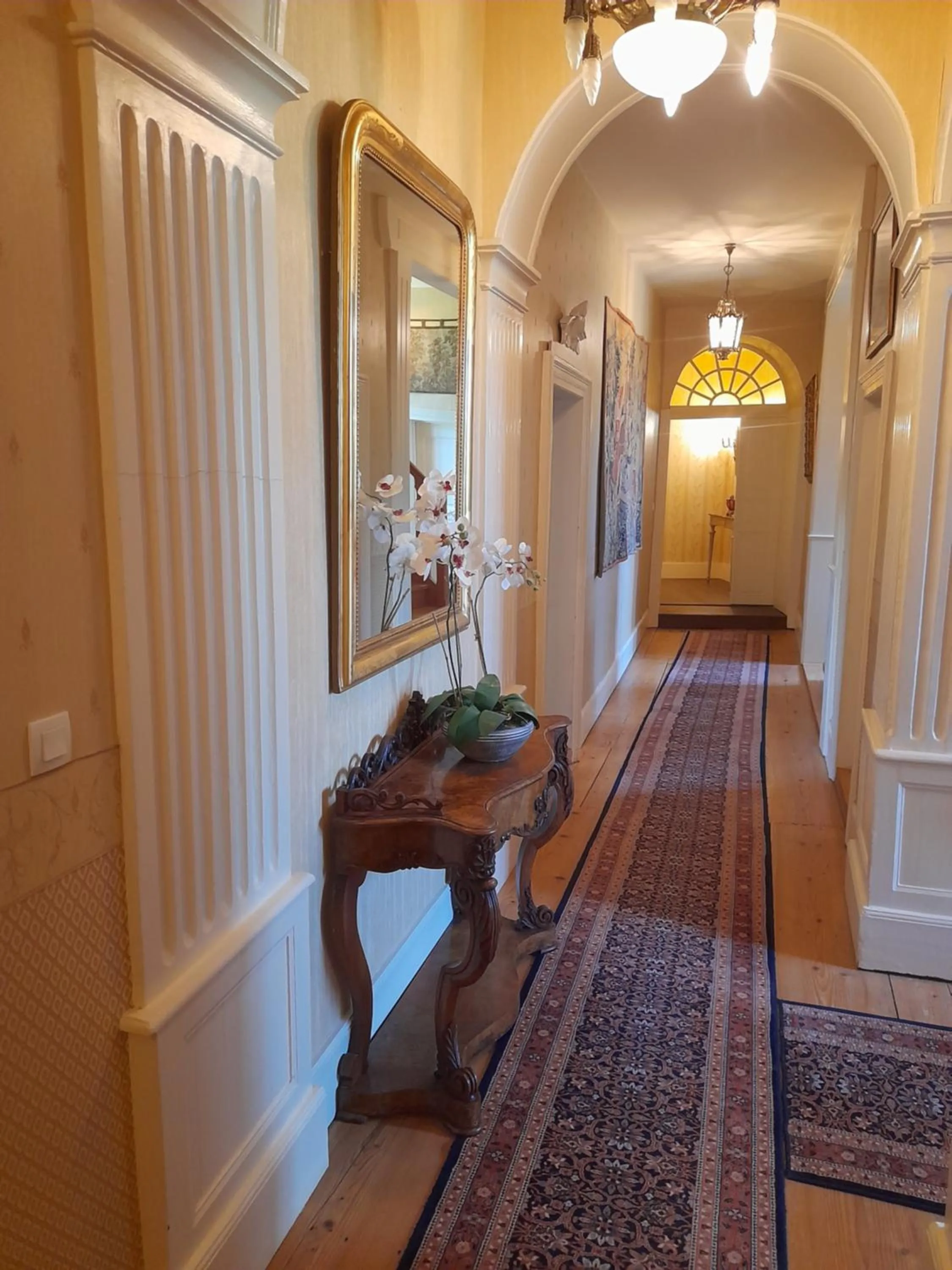 Property building in Château De Werde