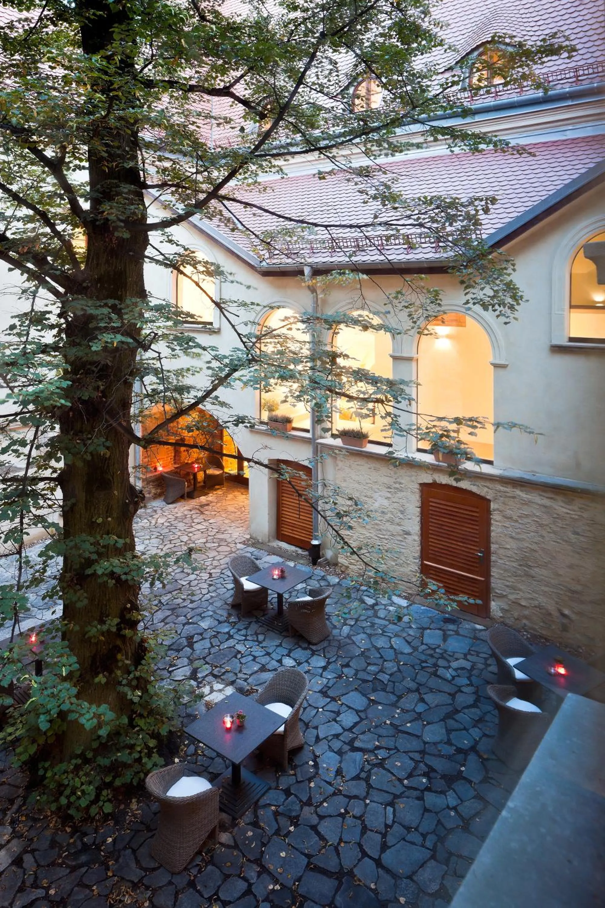 Restaurant/places to eat in Uroczysko Siedmiu Stawów & Spa by L'Occitane